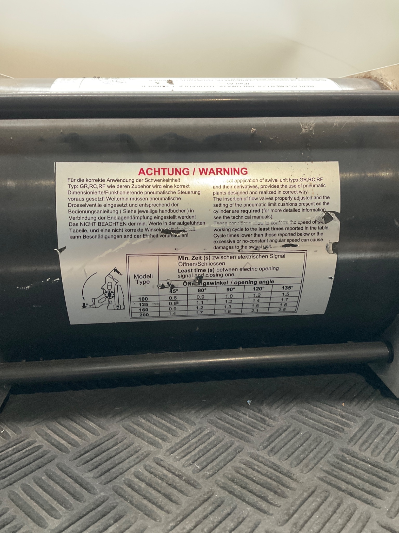 AAC SPR-160 Pneumatic-Hydraulic Cylinder USED 6