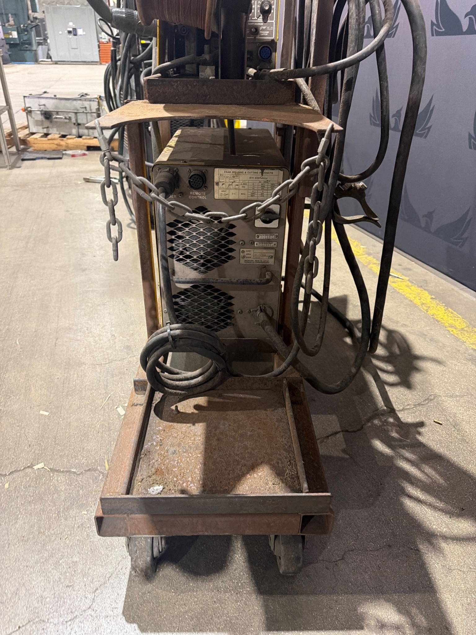 ESAB SVI 300i CVCC Welding Power Source with Mig 4HD Wire Feeder USED 5
