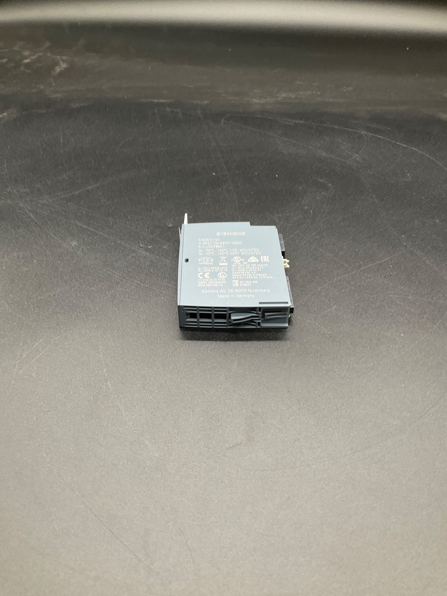 Siemens 6ES7132-6BF01-0BA0 SIMATIC ET 200SP Digital Output Module USED 1