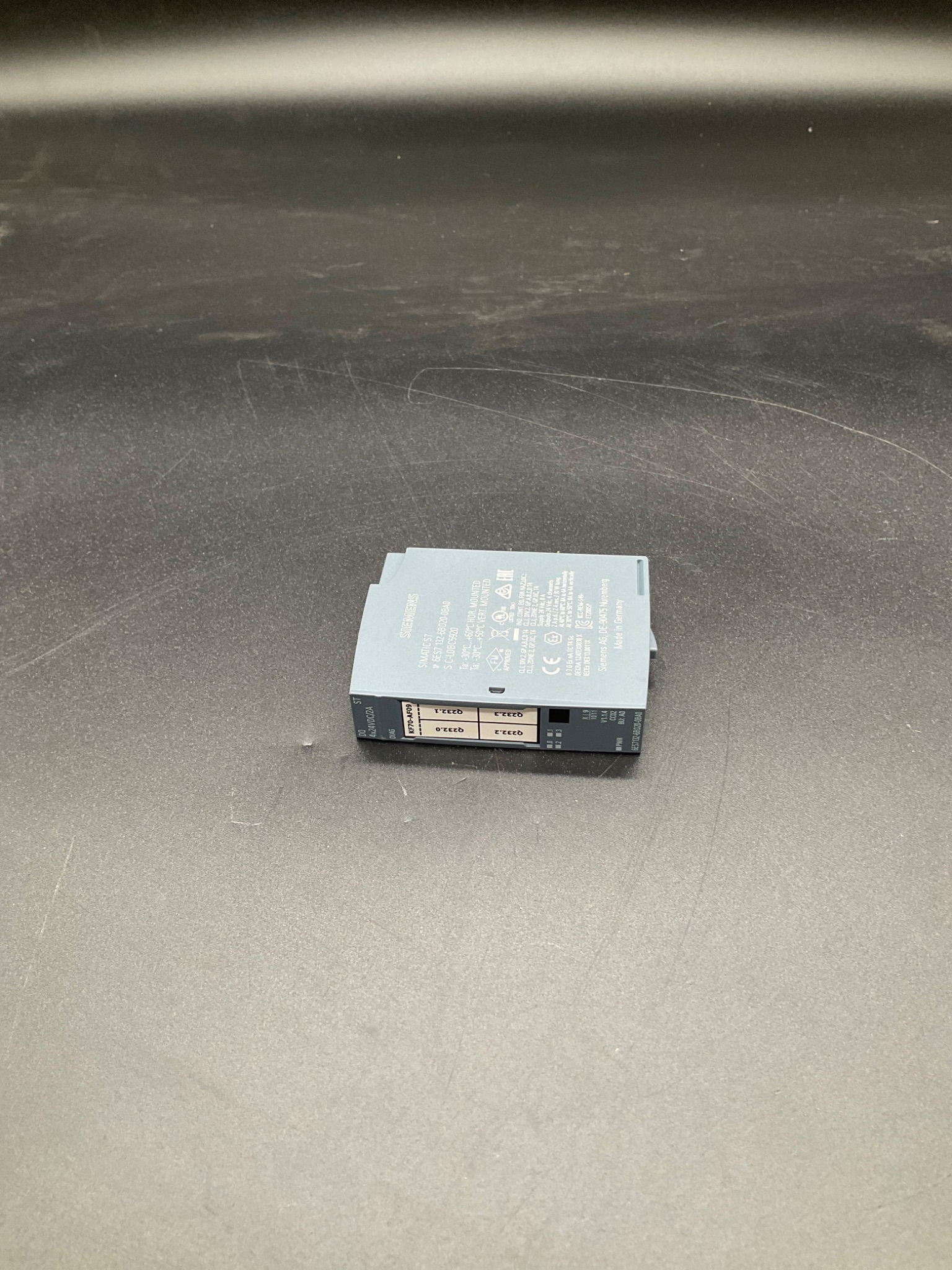 Siemens 6ES7132-6BD20-0BA0 SIMATIC ET 200SP Digital Output Module USED 1