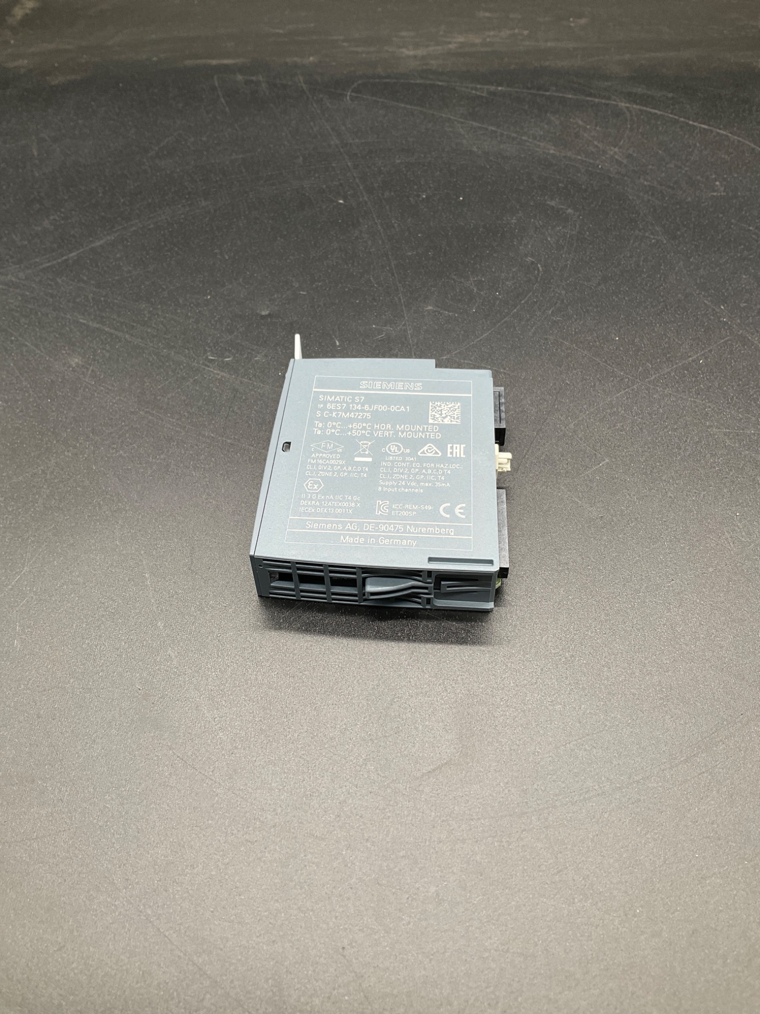 Siemens 6ES7134-6JF00-0CA1 SIMATIC ET 200SP Analog Input Module USED 1