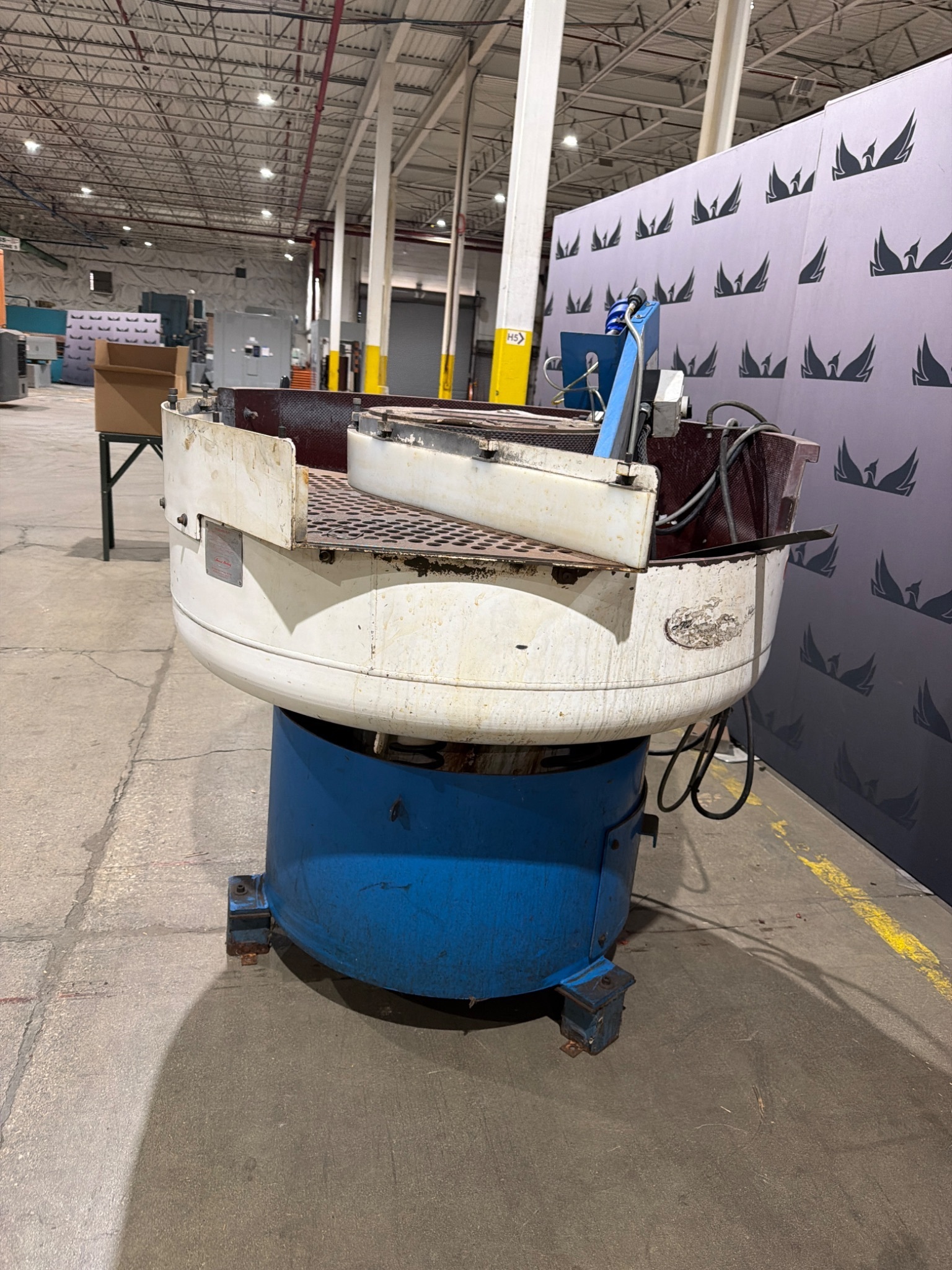 Hammond Roto‑Finish Vortex 12 Vibratory Finishing Machine USED 3