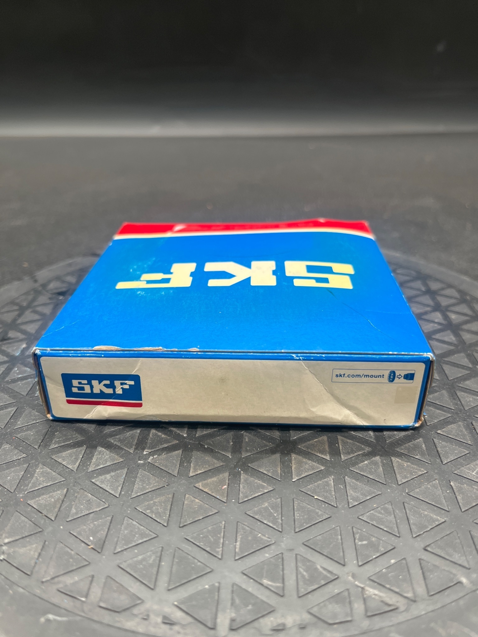 SKF 6013‑2Z Deep Groove Ball Bearing NEW 3