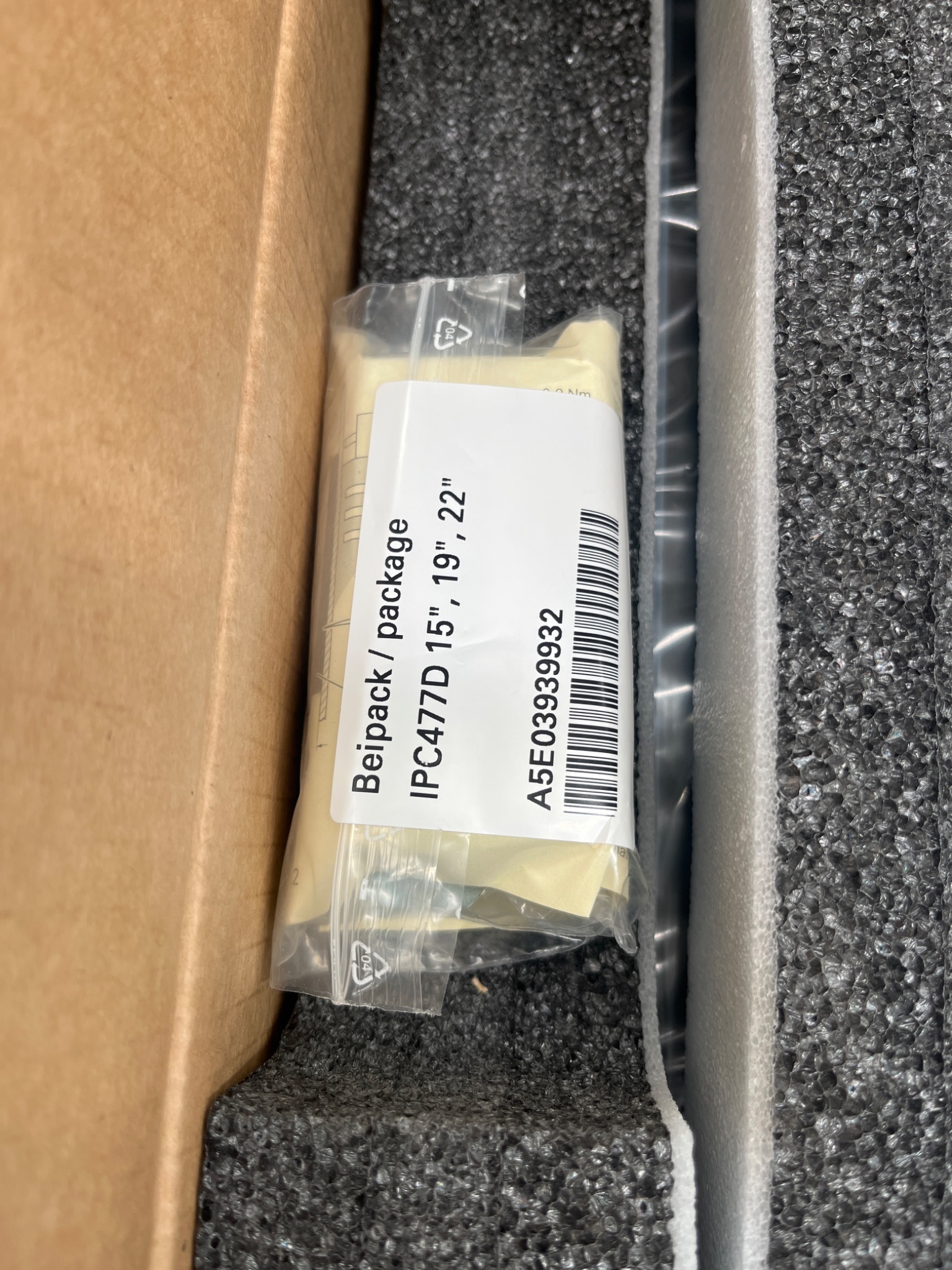 Siemens 6AV7240-8EM07-0PA0 SIMATIC IPC477D Panel PC NEW 4