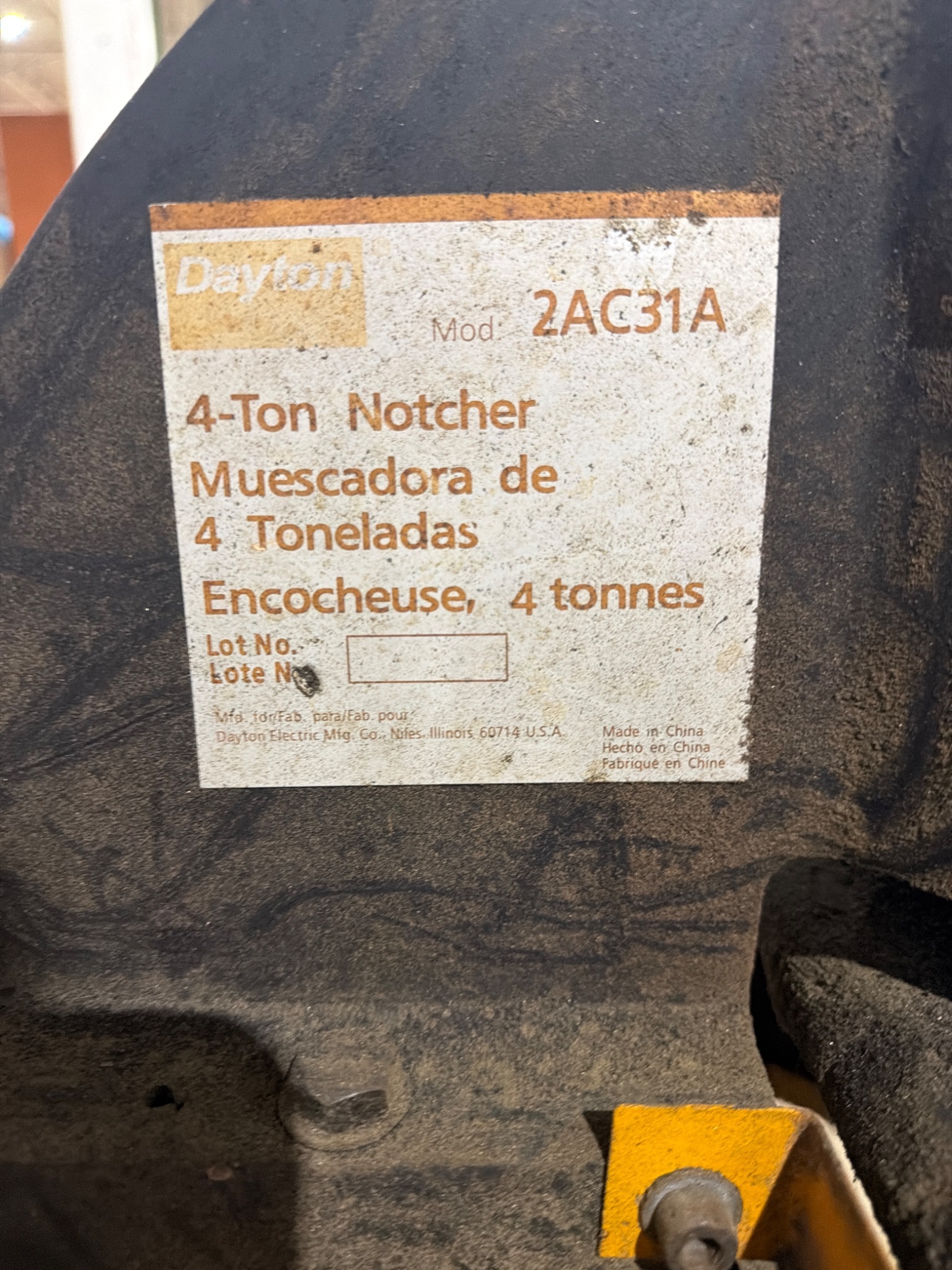 Dayton 2AC31A 4‑Ton Manual Notcher USED 4