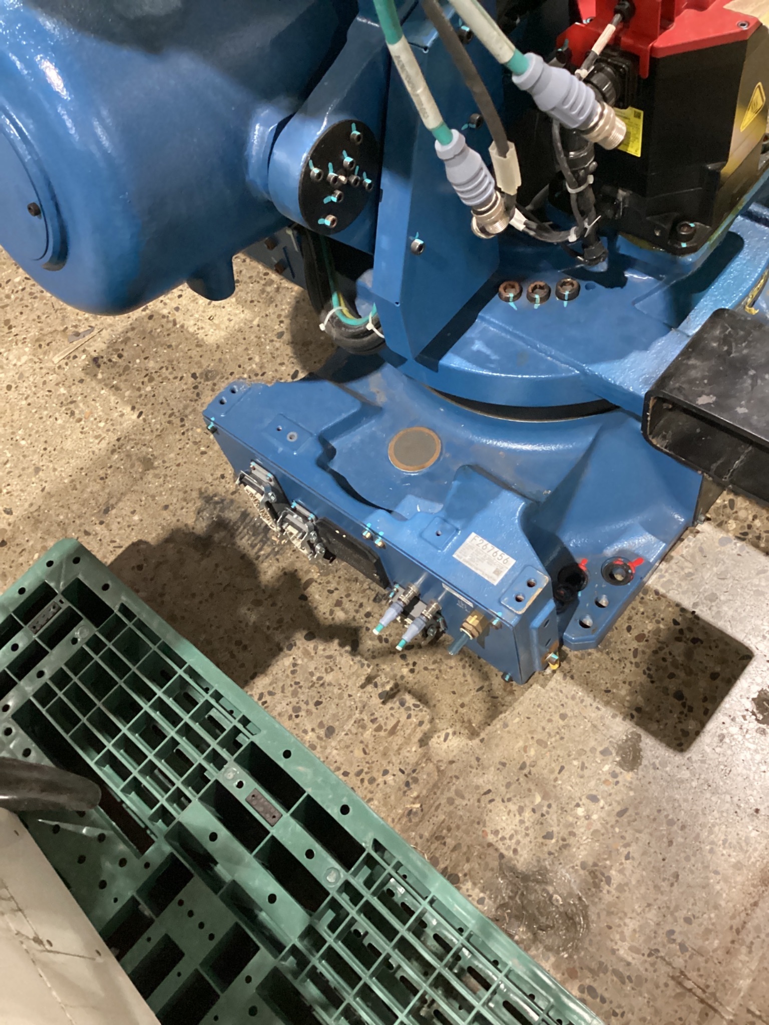 Fanuc R-2000iC/210F Complete with R-30iB Plus Controller USED 8