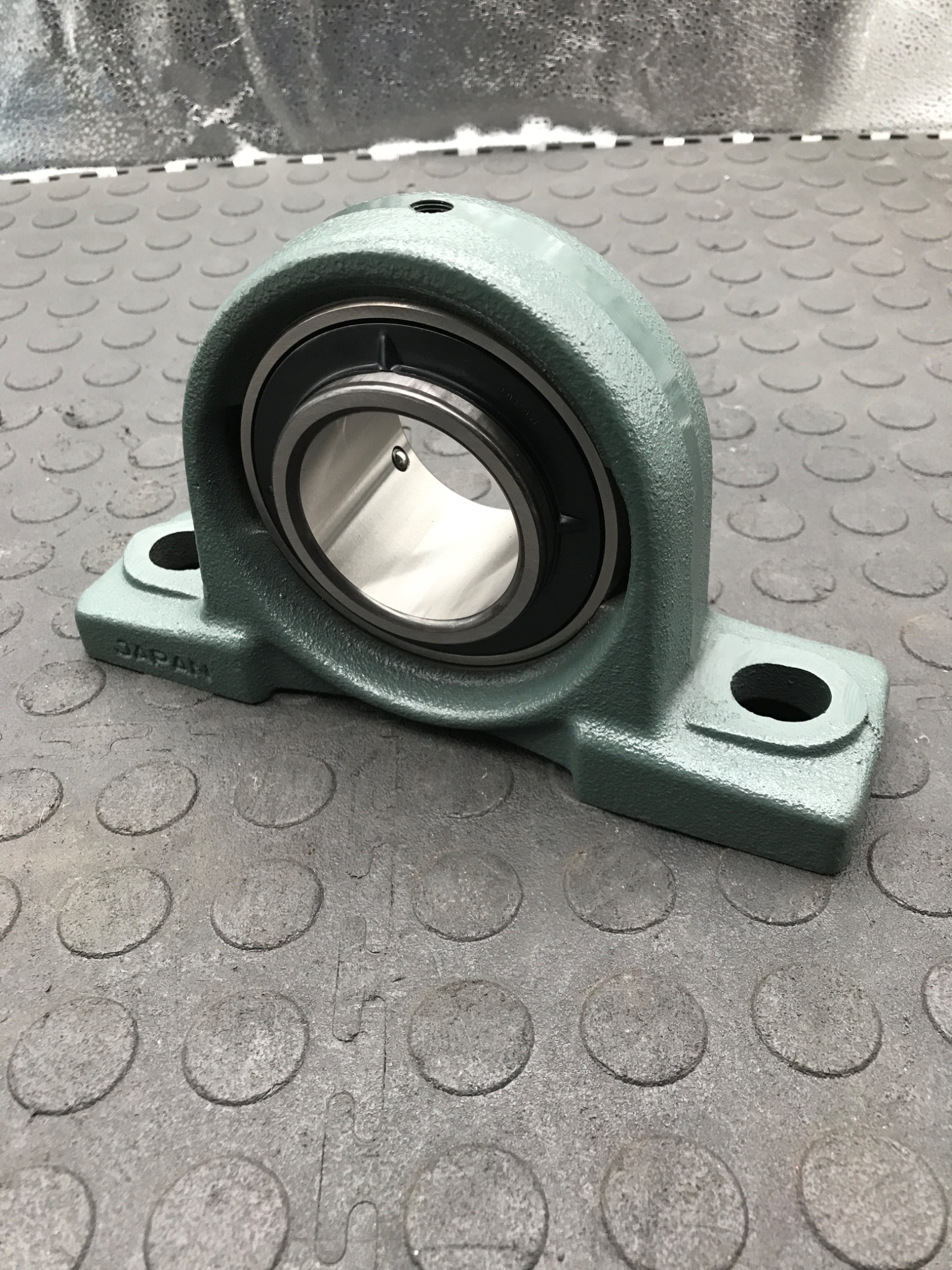 NTN UCP211D1 Pillow Block Bearing NEW 1
