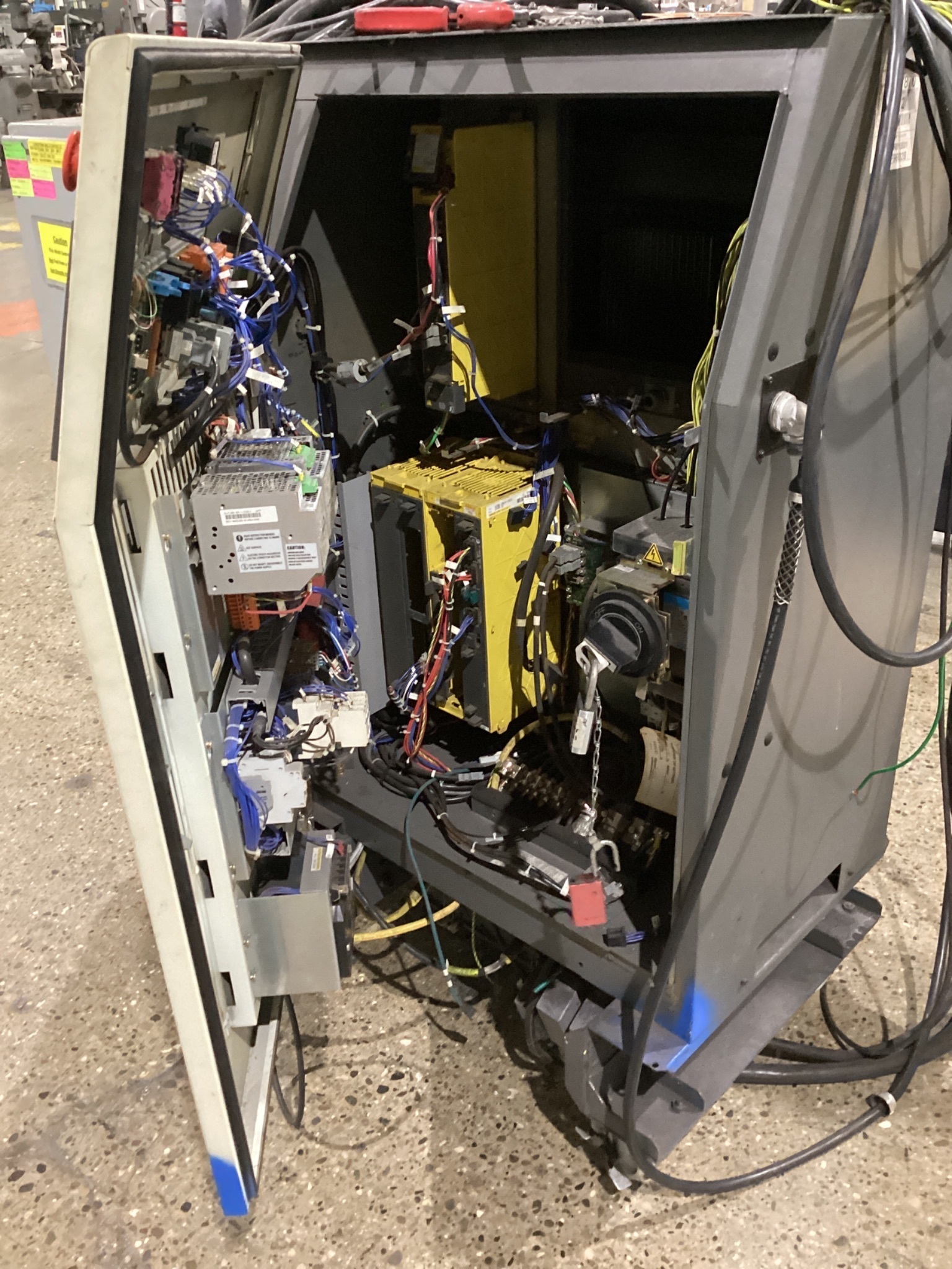FANUC M-900iA/260L Complete w/ R-30iA Controller and WTC Weld Controls USED 2