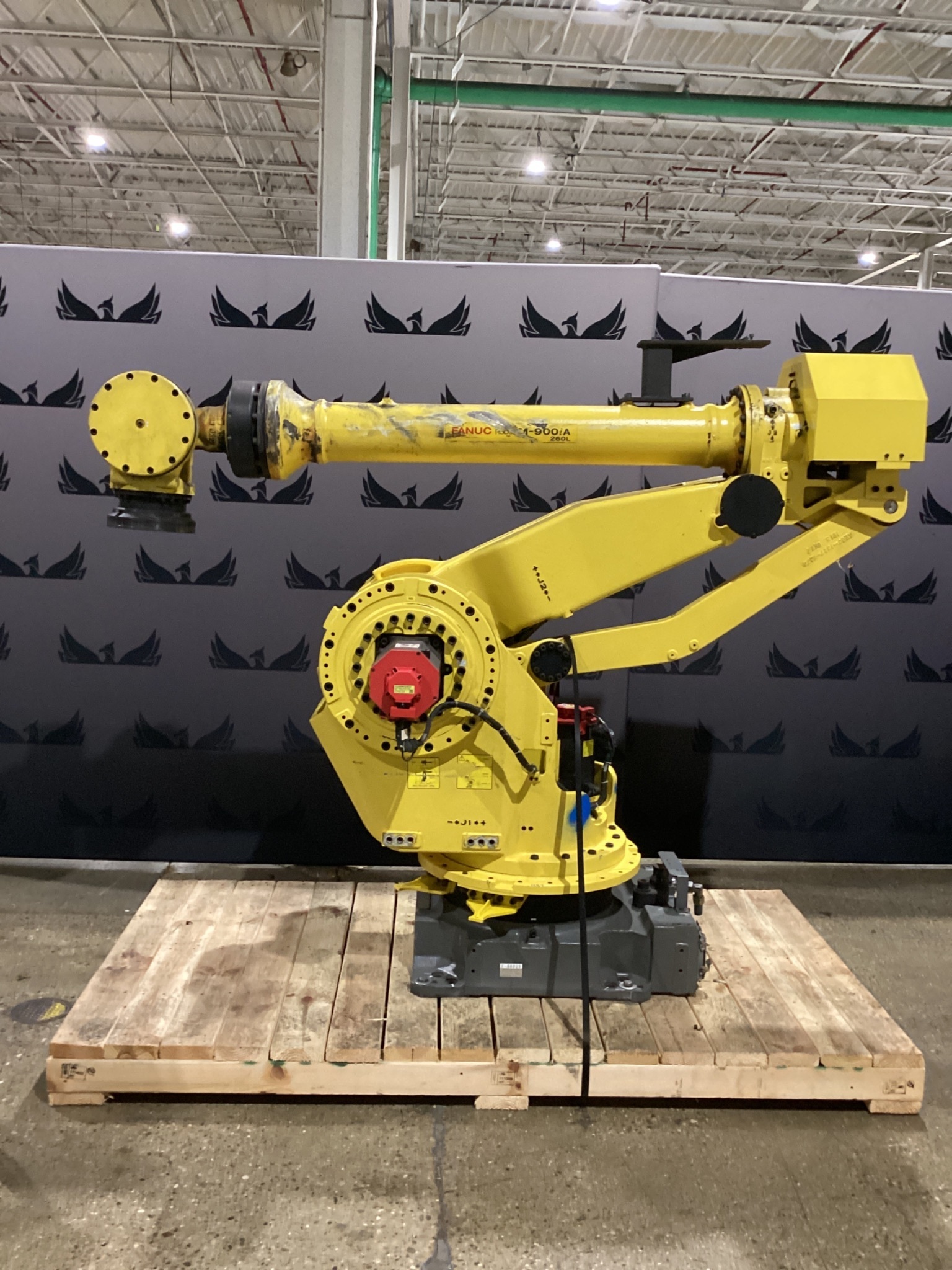 FANUC M-900iA/260L Complete w/ R-30iA Controller and WTC Weld Controls USED 5