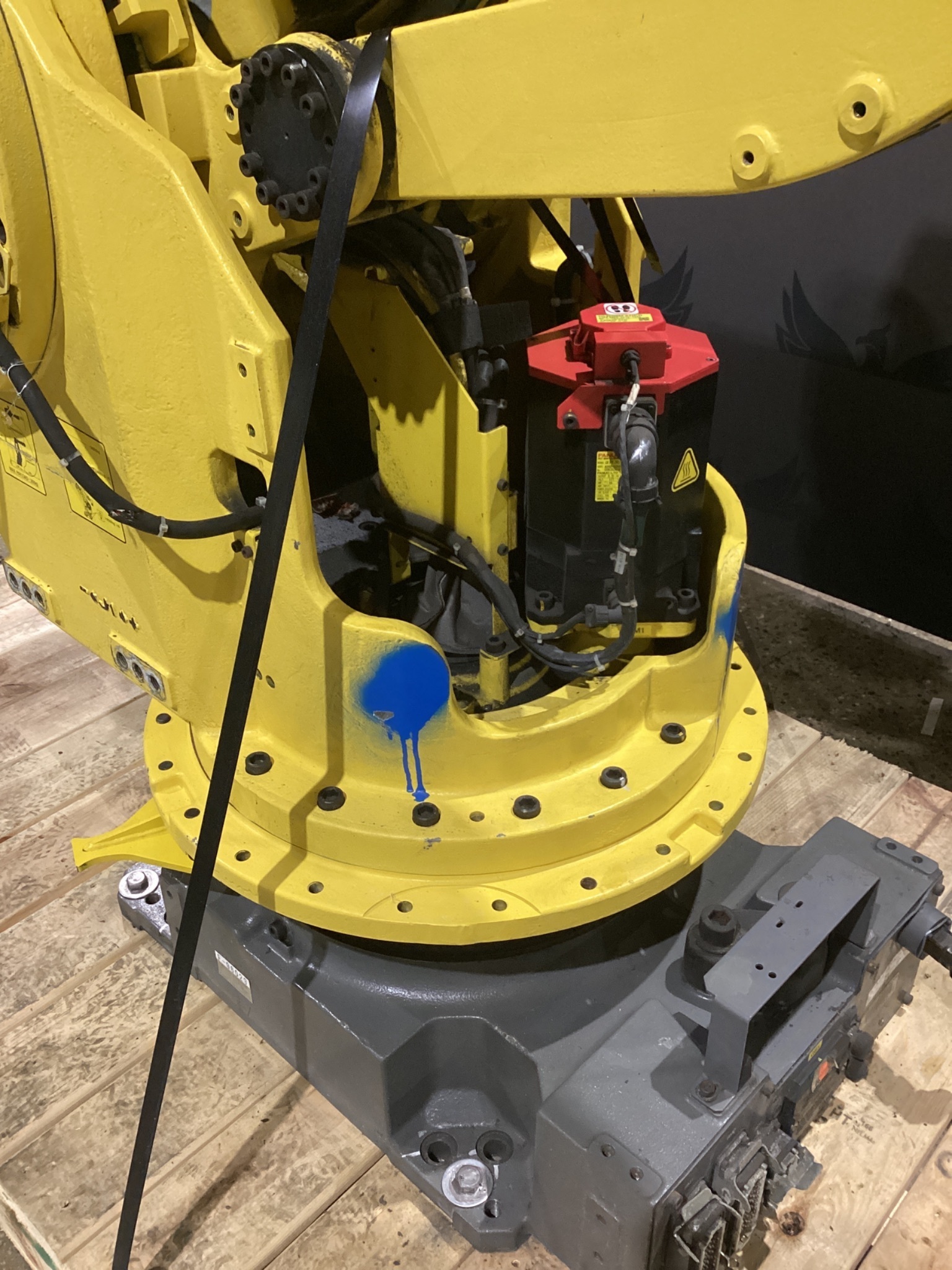 FANUC M-900iA/260L Complete w/ R-30iA Controller and WTC Weld Controls USED 7