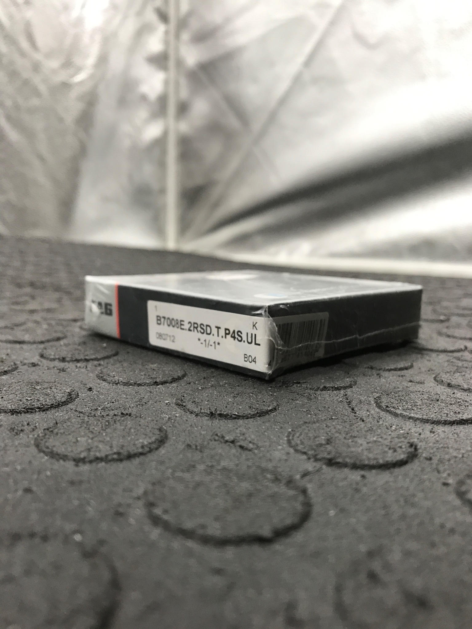 FAG B70008E.2RSD.T.P4S.UL Super Precision Bearing NEW 1