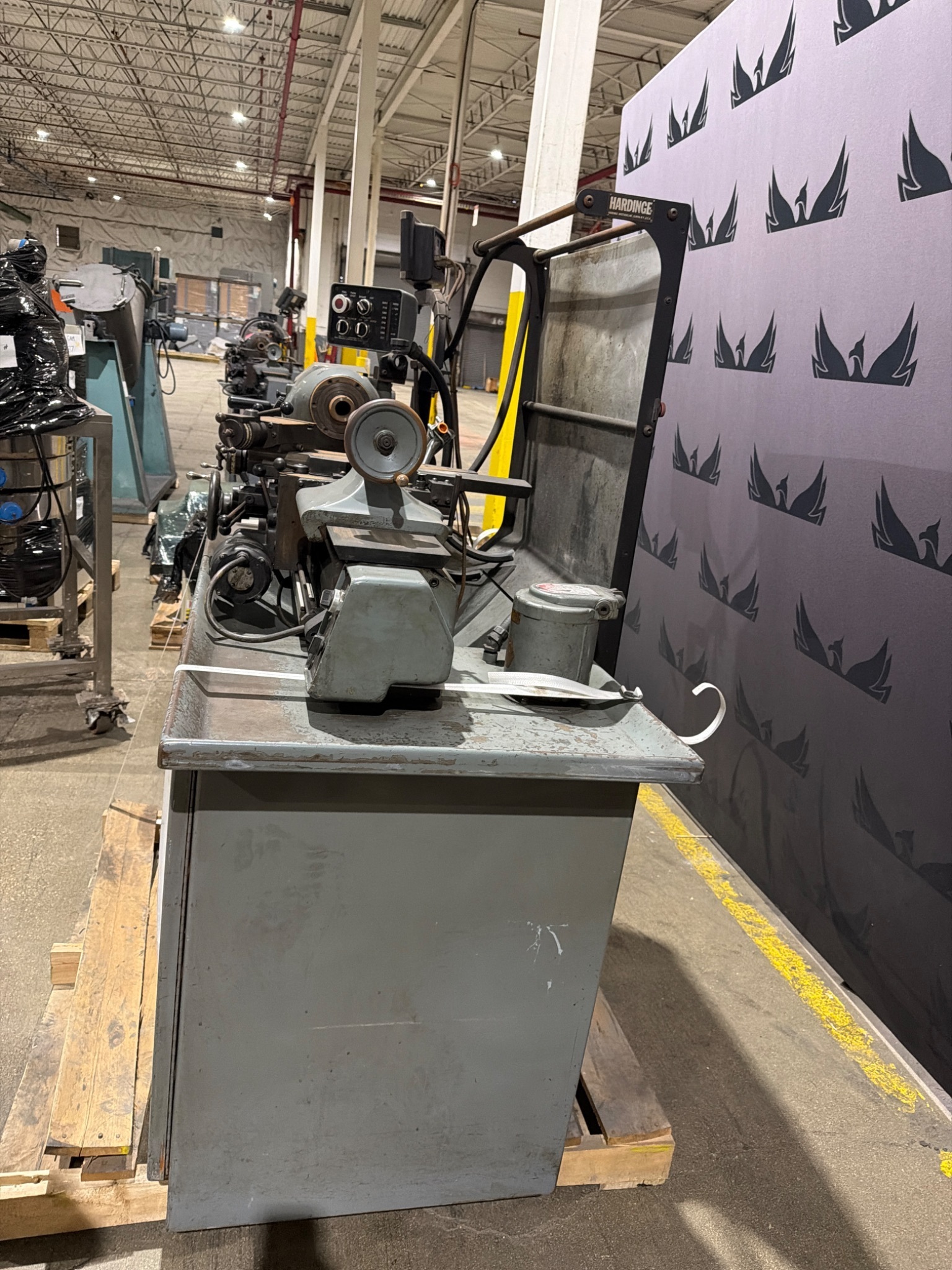 HARDINGE HLV‑H Super Precision Lathe 11" x 18" USED 5