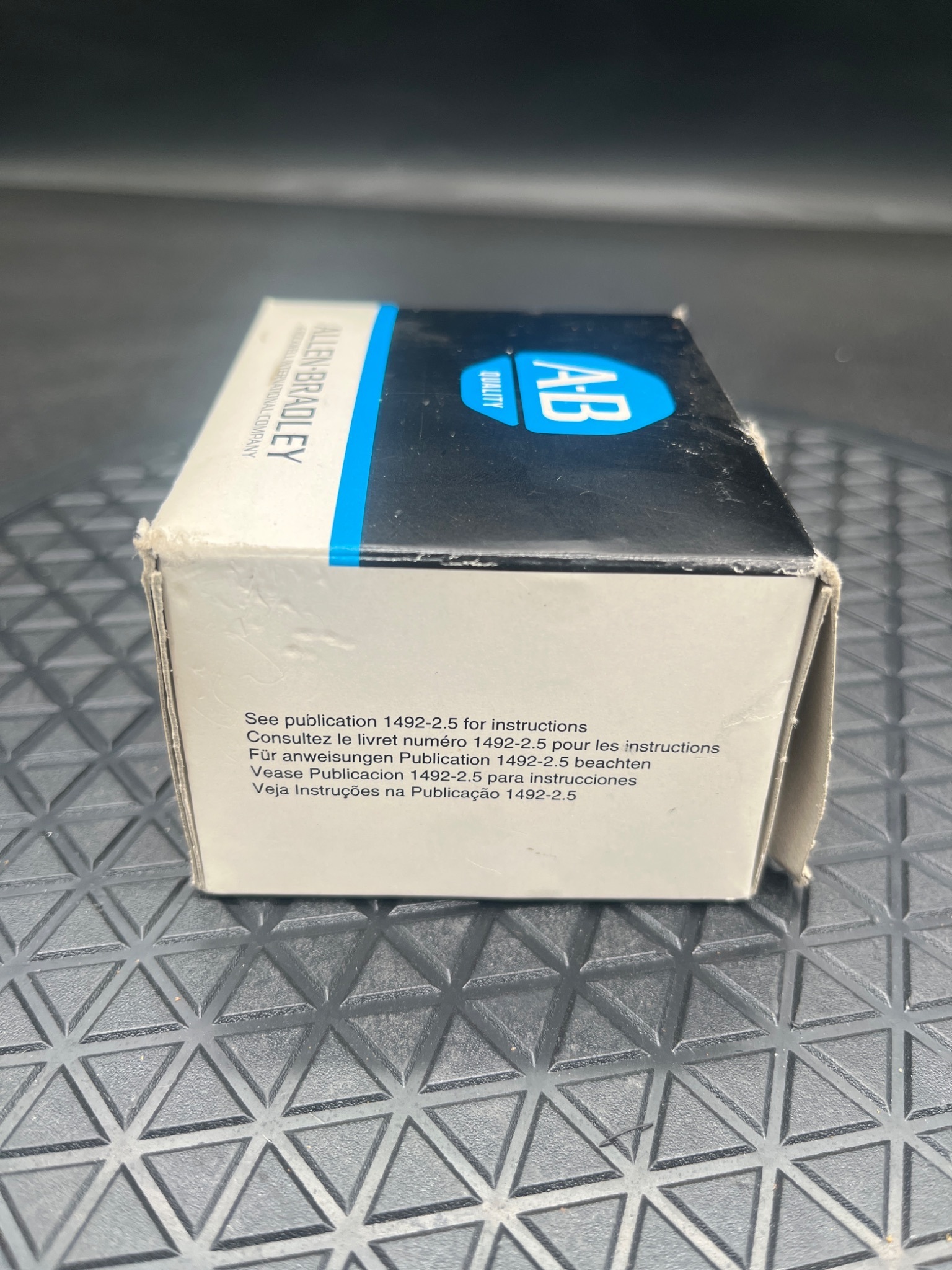 ALLEN‑BRADLEY 1492‑CB3G060 Series B Circuit Breaker NEW 4