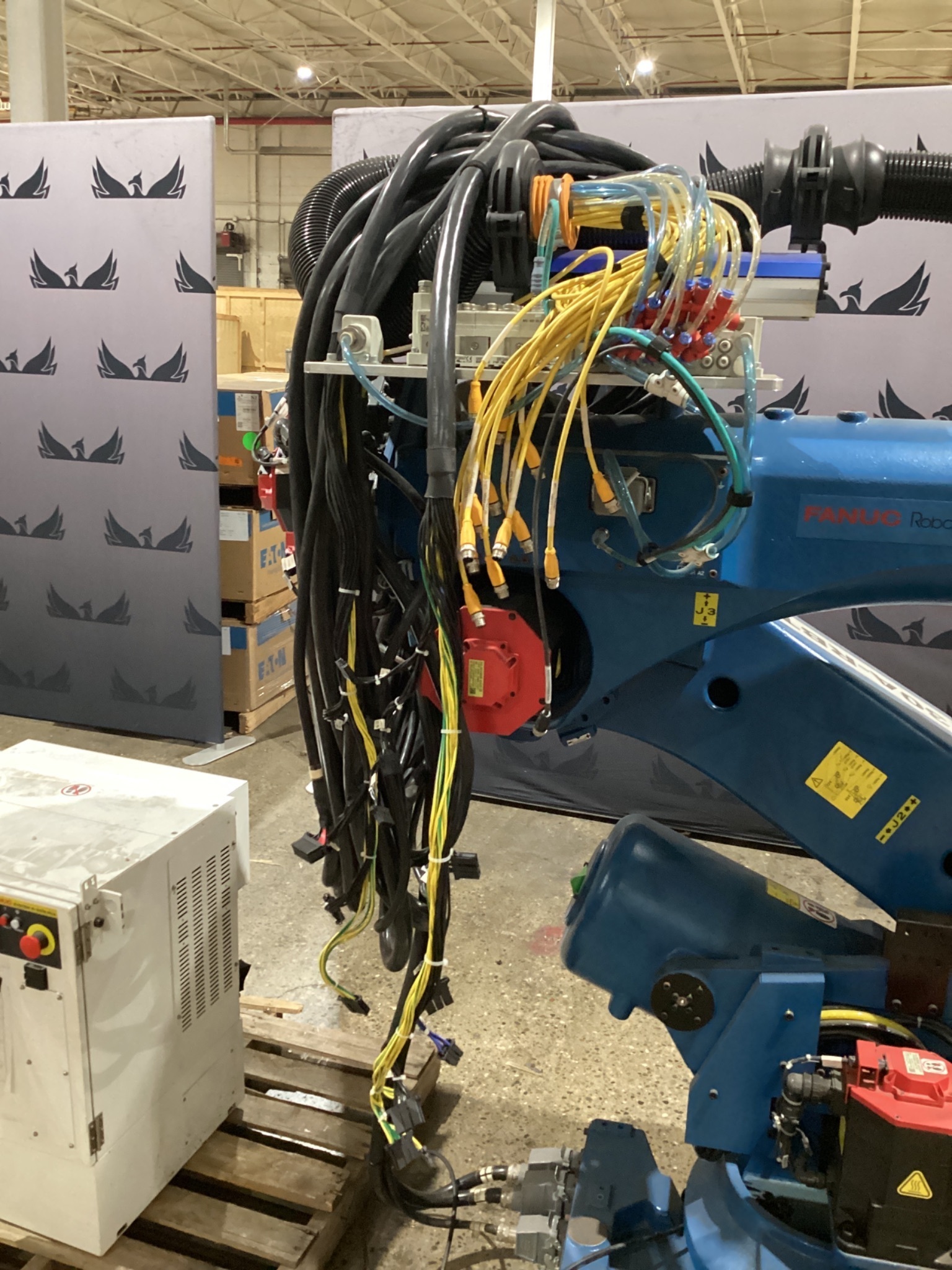 FANUC R‑2000iC/270F Robot w/ R‑30iB PLUS Controls & Spot Welding EOAT USED 5