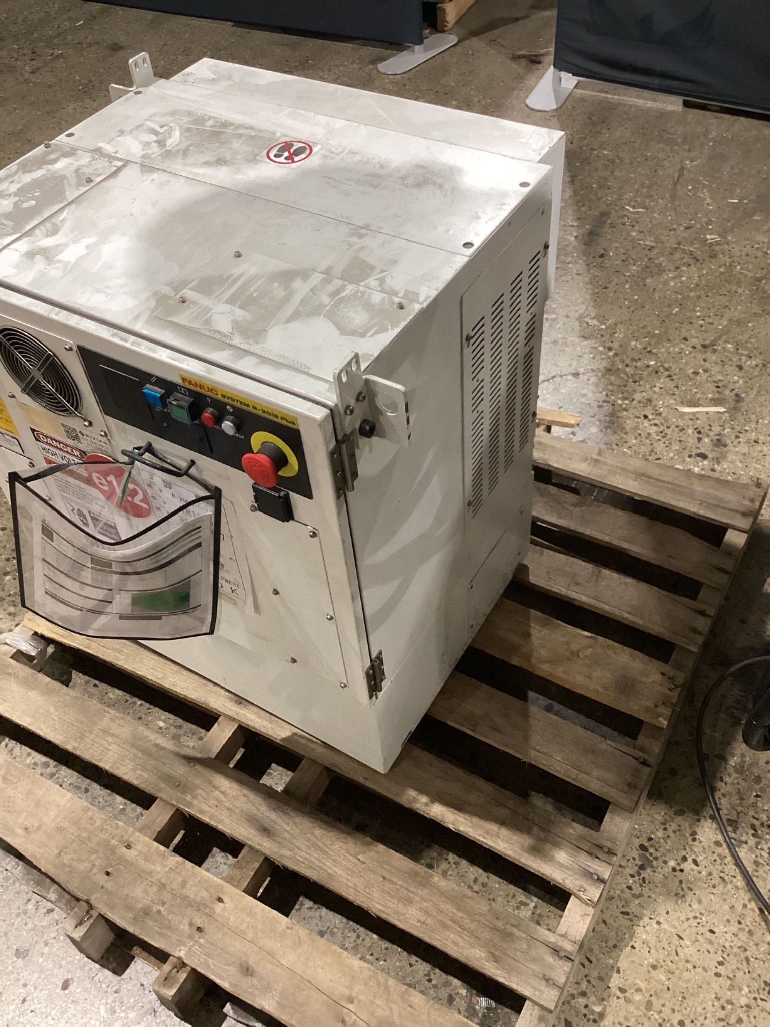 FANUC R‑2000iC/270F Robot w/ R‑30iB PLUS Controls & Spot Welding EOAT USED 12