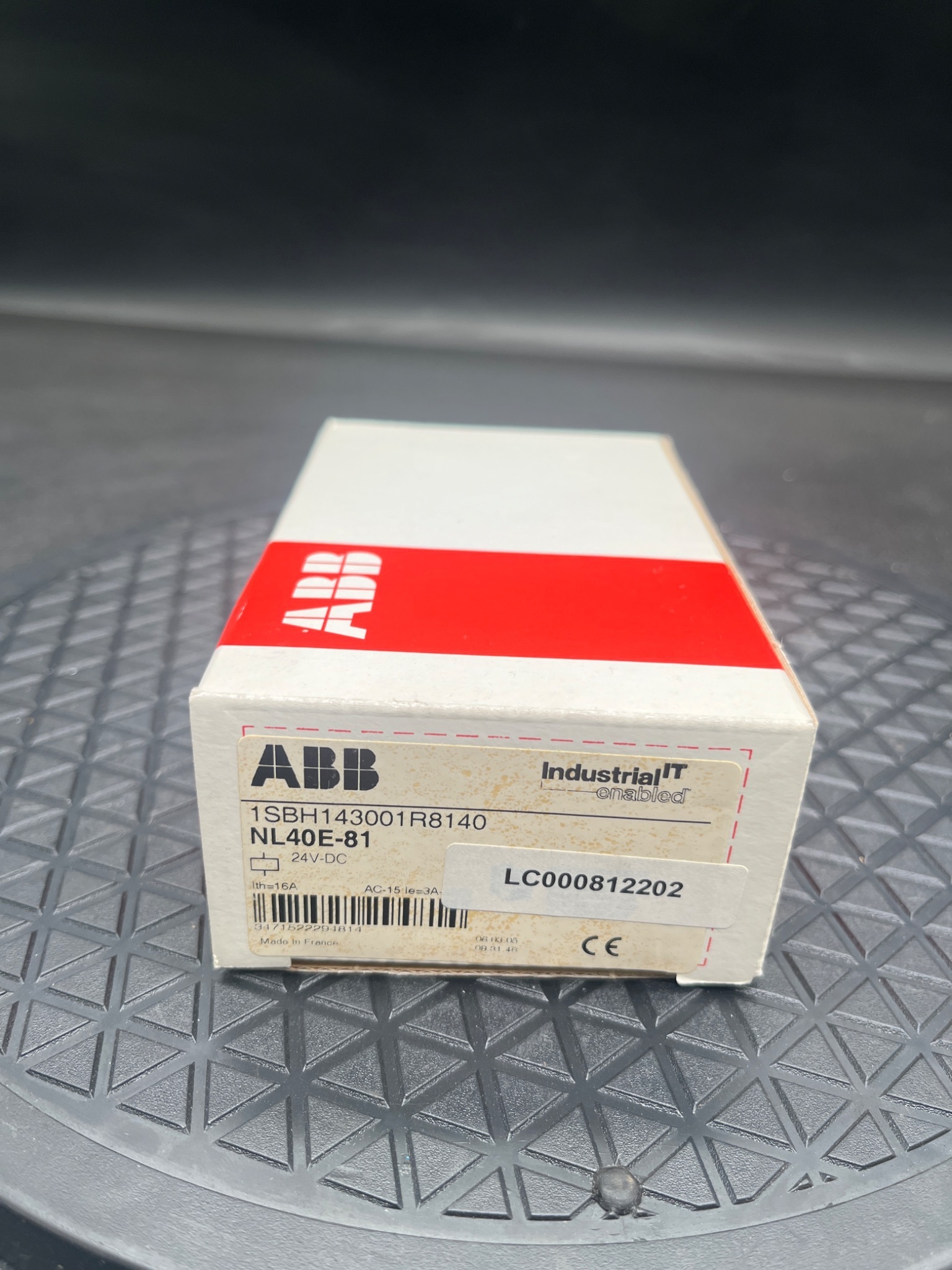 ABB NL40E‑81 Contactor Relay 24VDC NEW 1