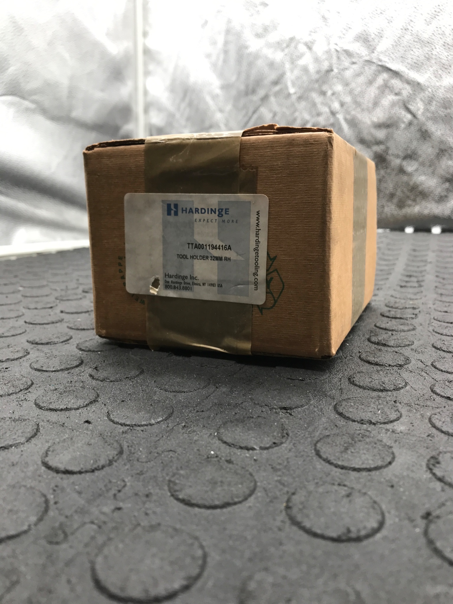 HARDINGE TTA001194416A Tool Holder 32mm RH NEW 1