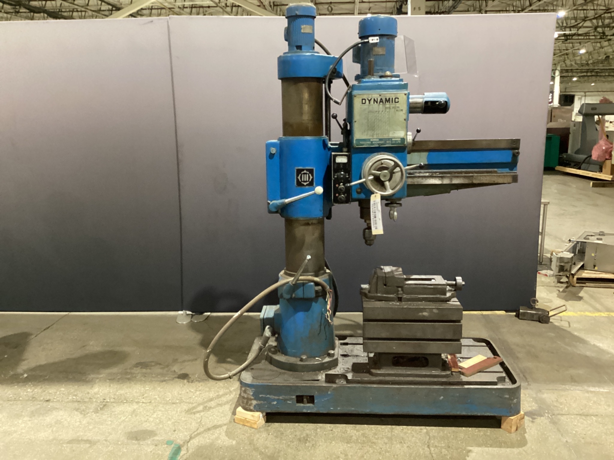 YODOGAWA MACHINERY CO. YMR‑840 Radial Drilling Machine USED 0