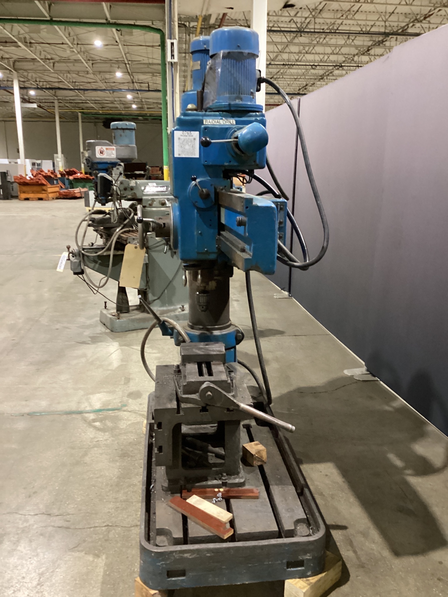YODOGAWA MACHINERY CO. YMR‑840 Radial Drilling Machine USED 1