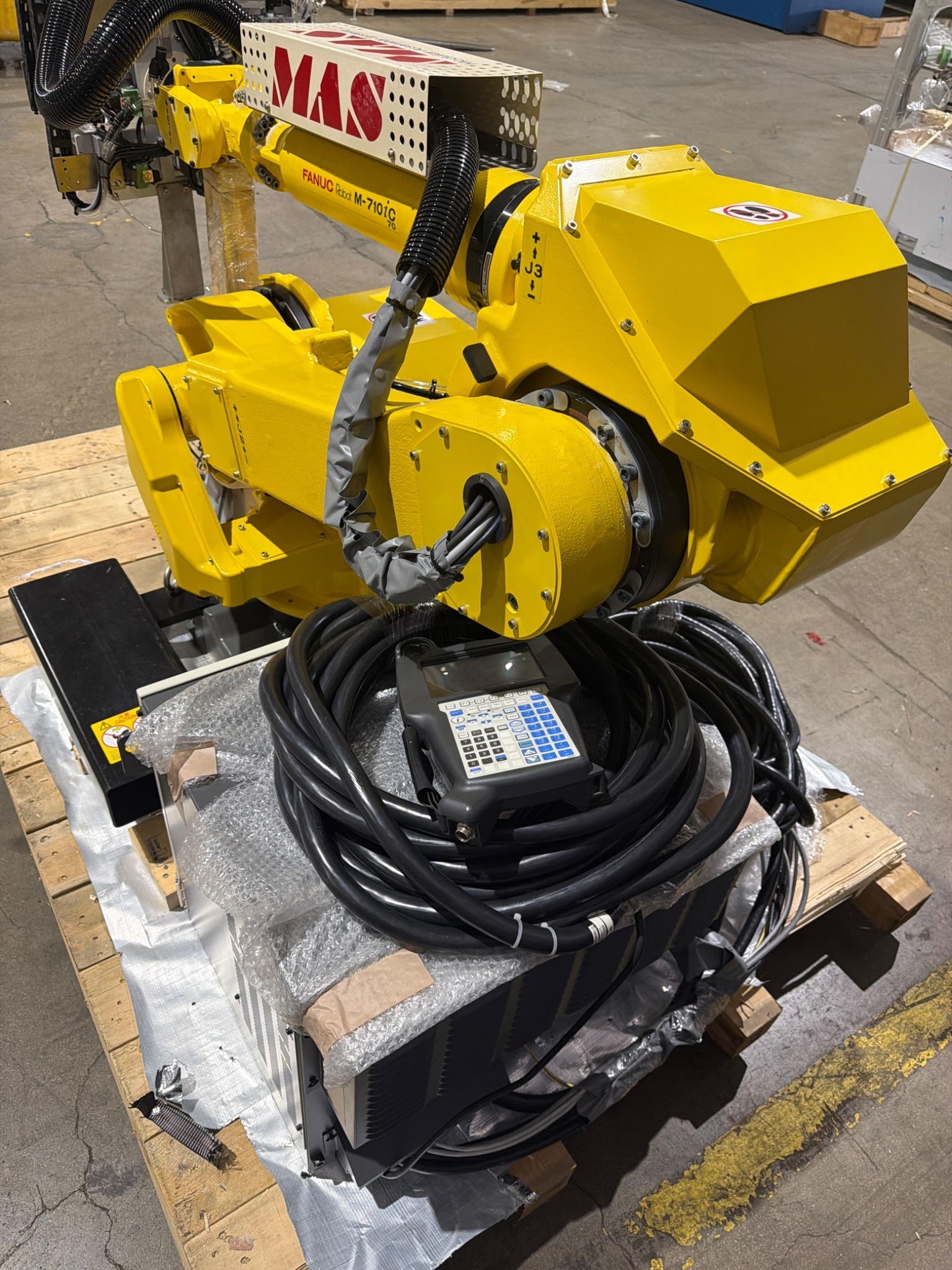 FANUC M‑710iC/70 Complete with R‑30iB Plus Controller USED 2