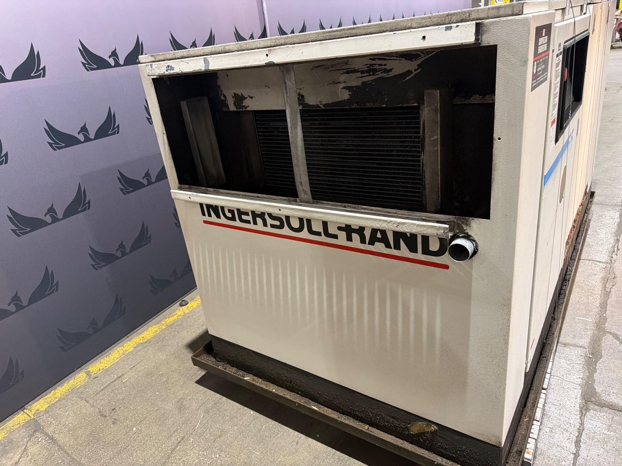 INGERSOLL RAND SSR-XF100 Shop Equipment 3