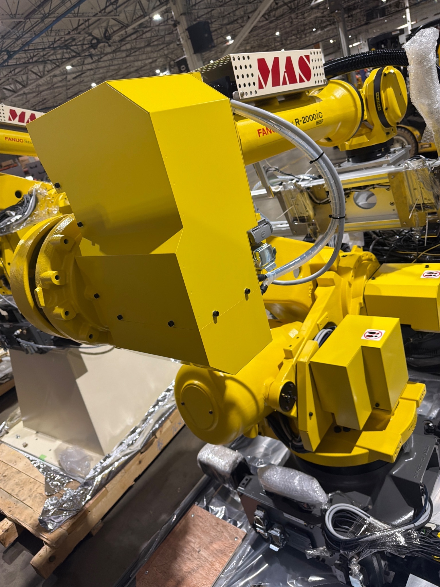 FANUC R‑2000iC/165F Complete with R‑30iB Plus Controller USED 5
