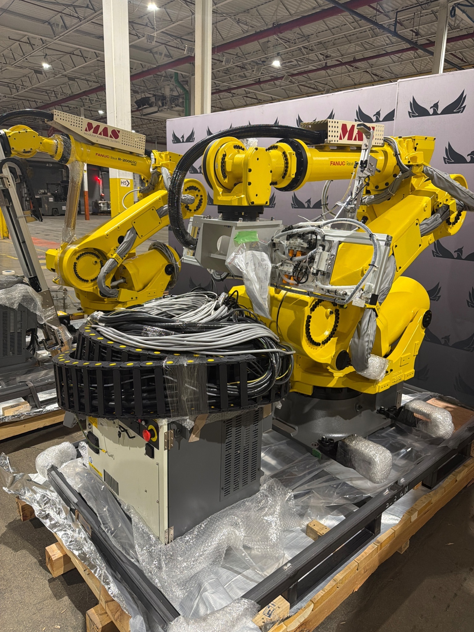 FANUC R‑2000iC/165F Complete with R‑30iB Plus Controller USED 7