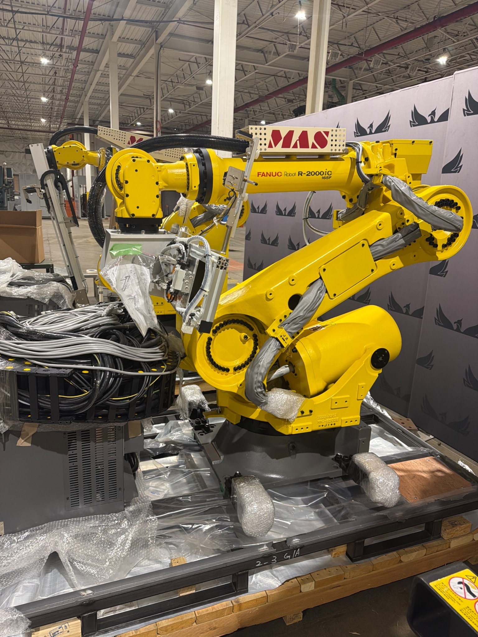 FANUC R‑2000iC/165F Complete with R‑30iB Plus Controller USED 8