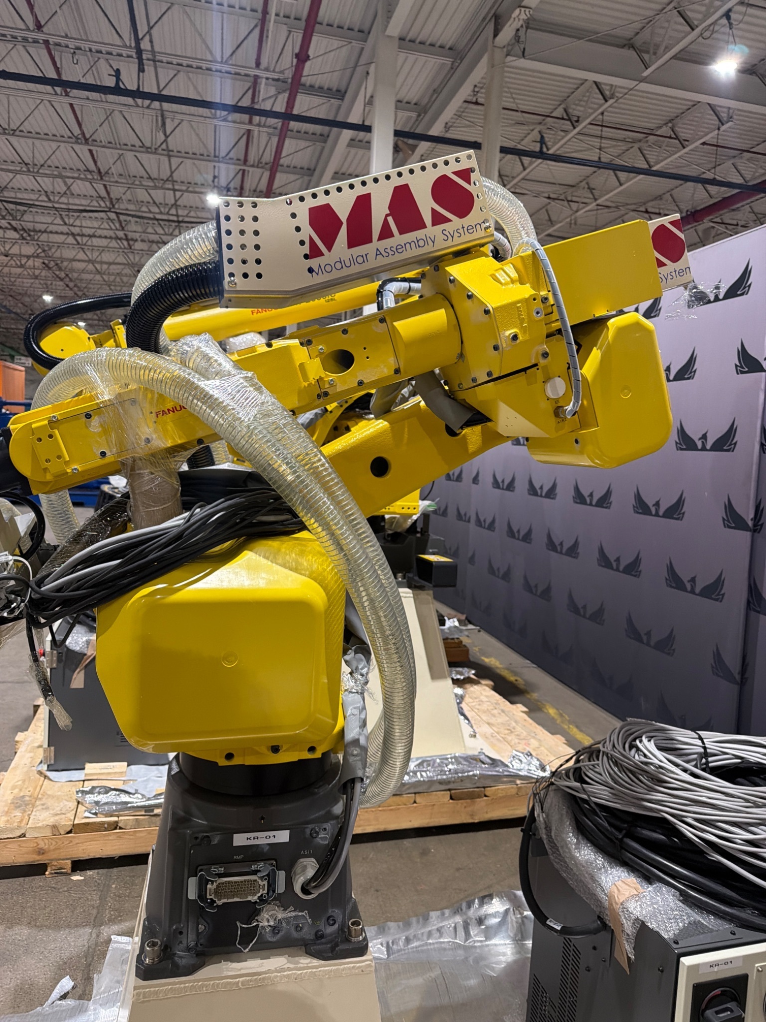 FANUC M‑20iA/35M Complete with R‑30iB Plus Controller USED 3