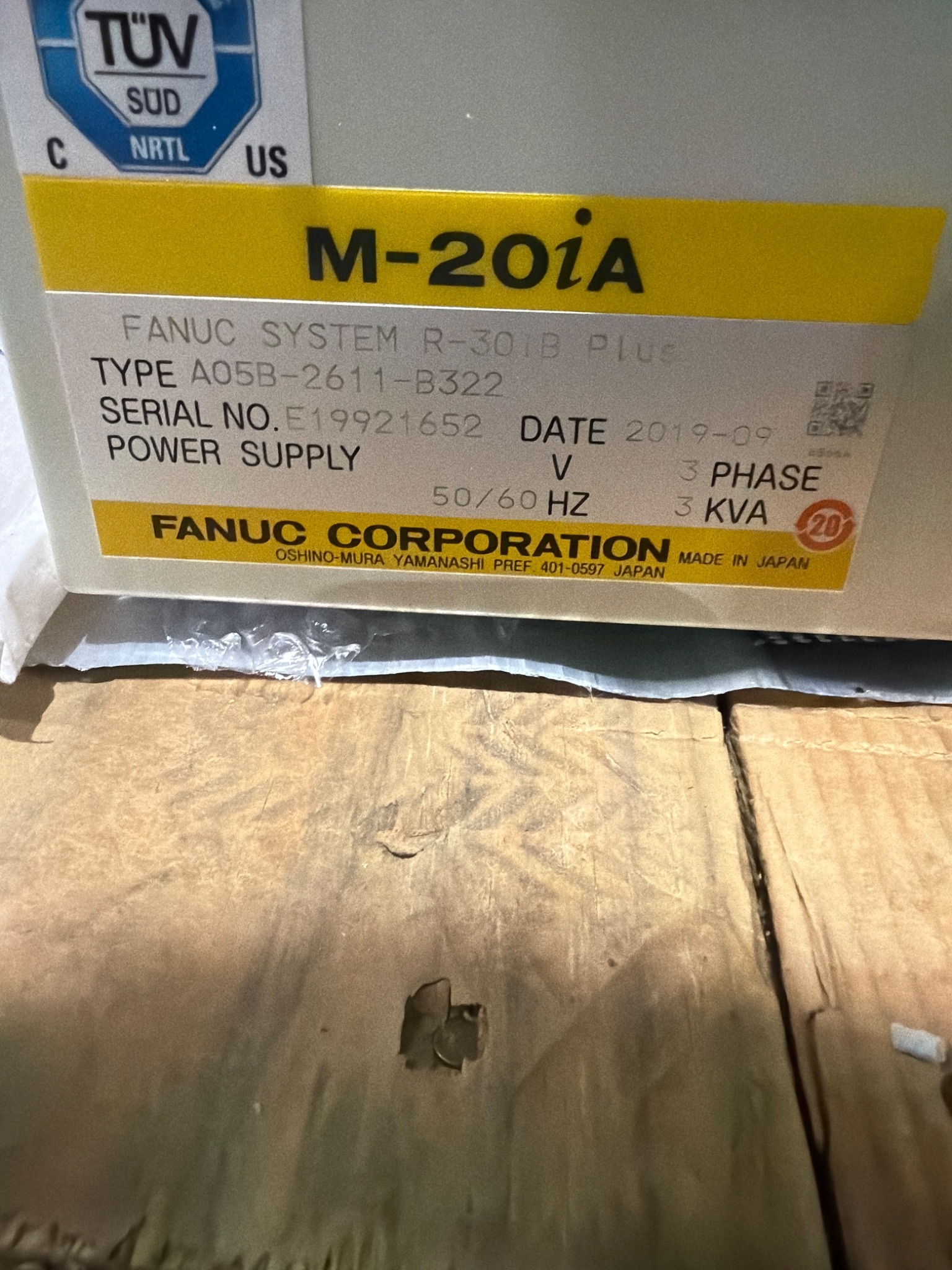 FANUC M‑20iA/35M Complete with R‑30iB Plus Controller USED 8