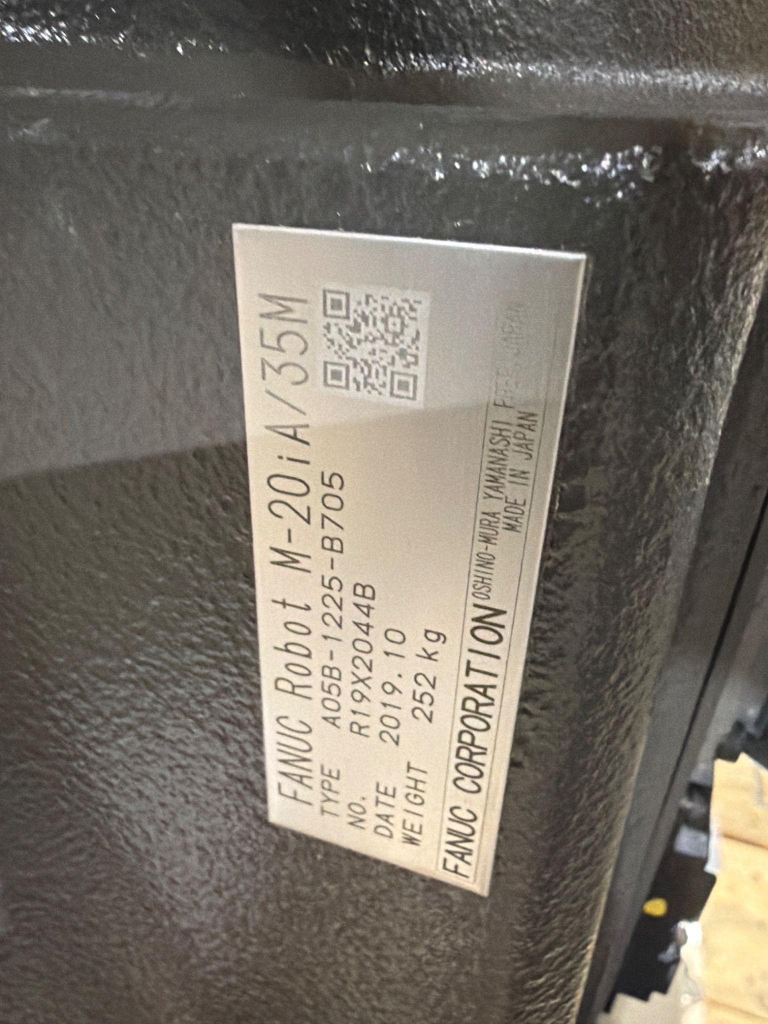 FANUC M‑20iA/35M Complete with R‑30iB Plus Controller USED 11