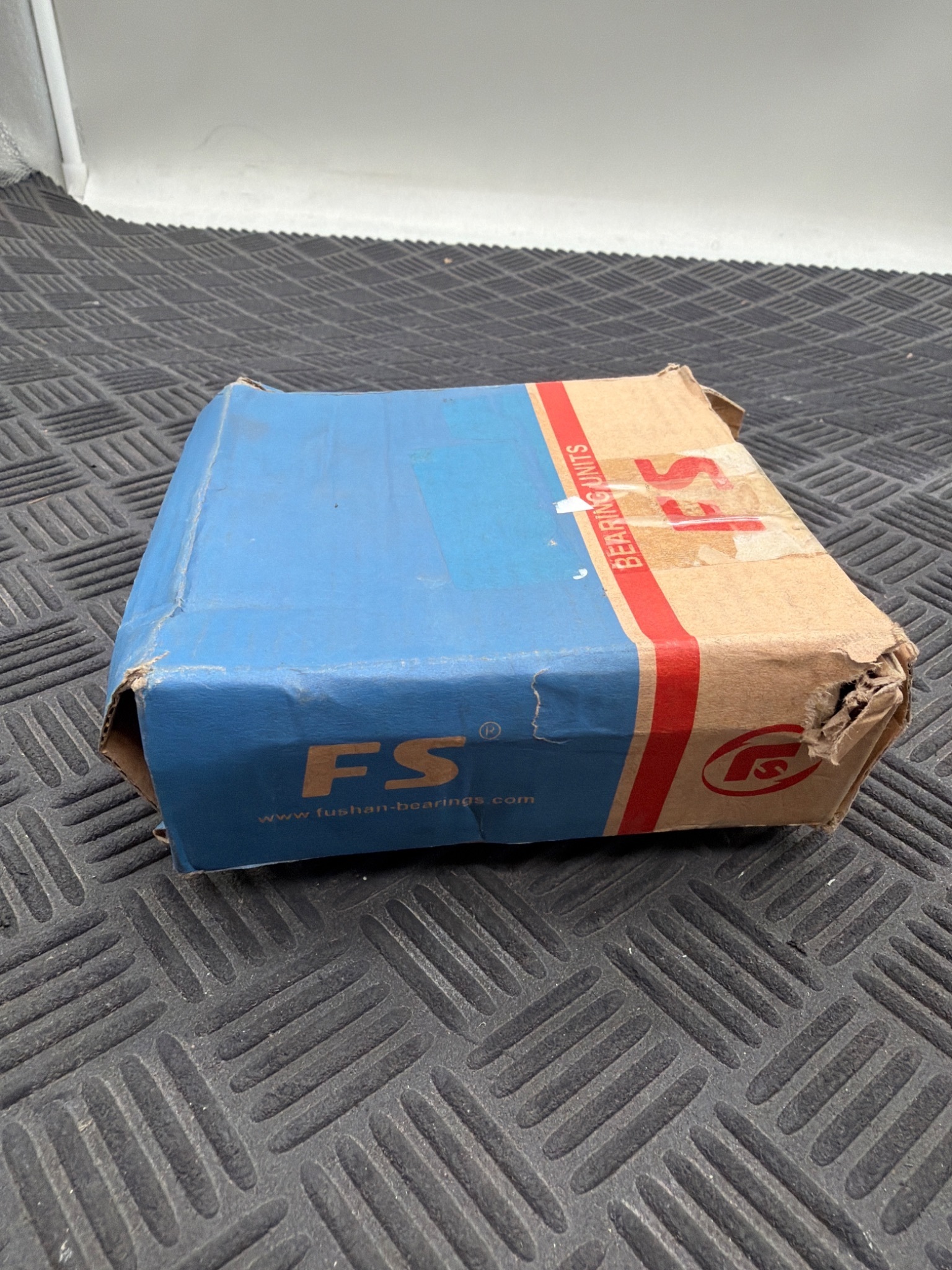 Fushan‑Bearings F207 Flange Mounted Ball Bearing NEW 2