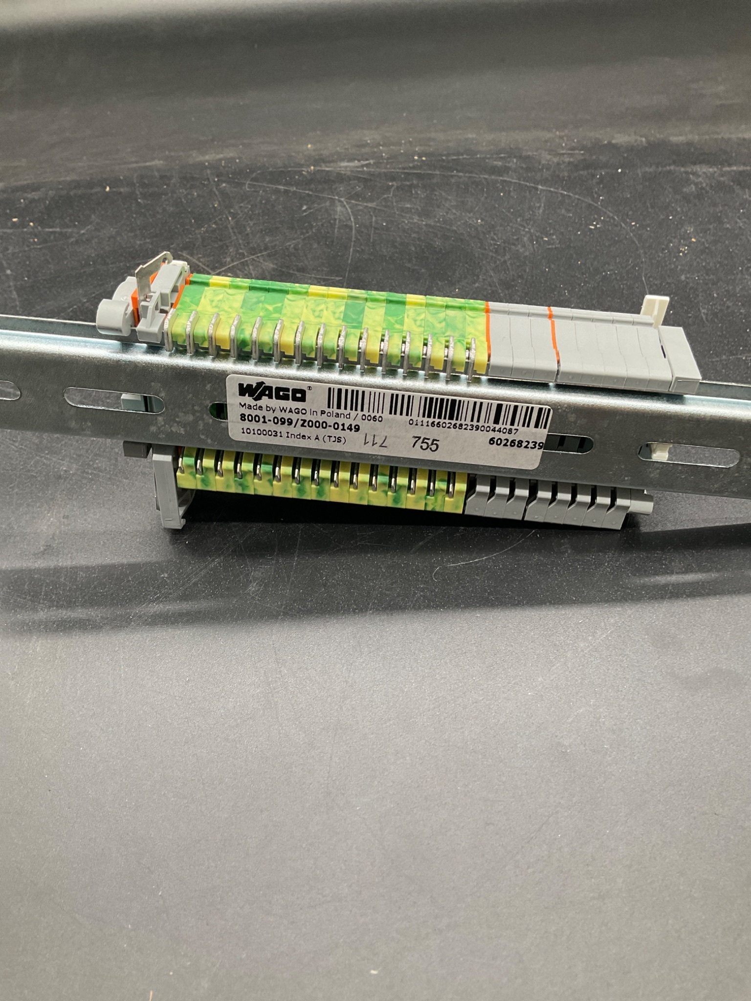 WAGO 8001‑099/Z000‑0149 Terminal Block Assembly USED 3