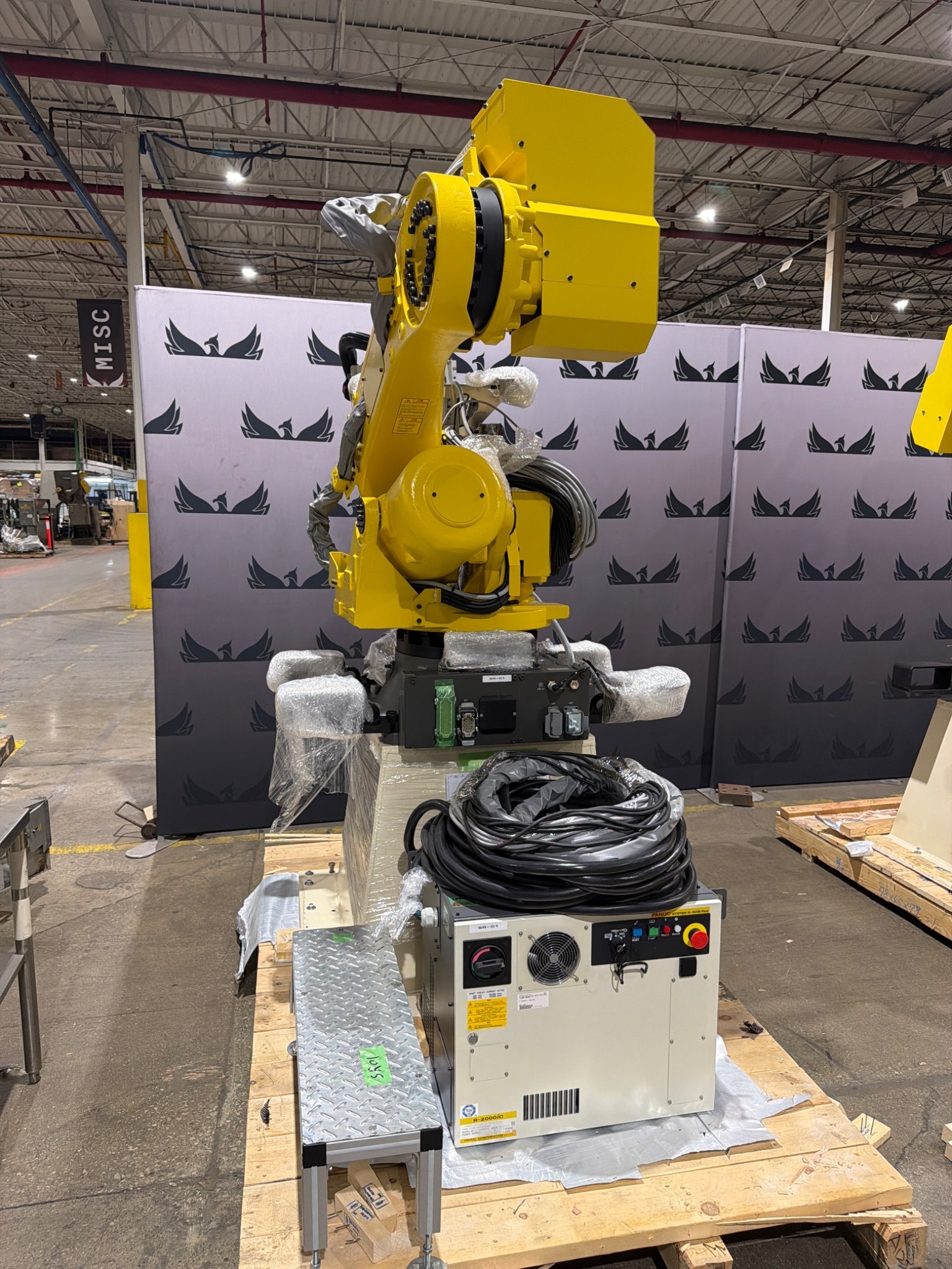 FANUC R‑2000iC/165F Complete with R‑30iB Plus Controller USED 1