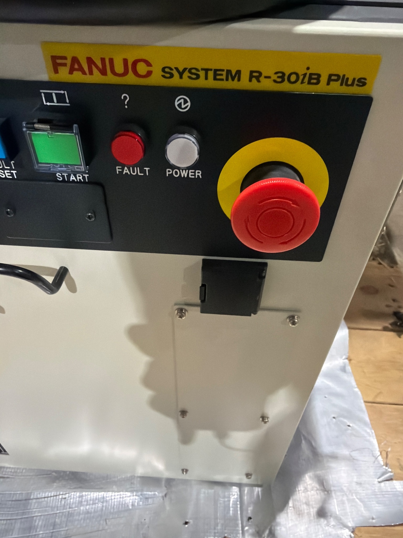 FANUC R‑2000iC/165F Complete with R‑30iB Plus Controller USED 4