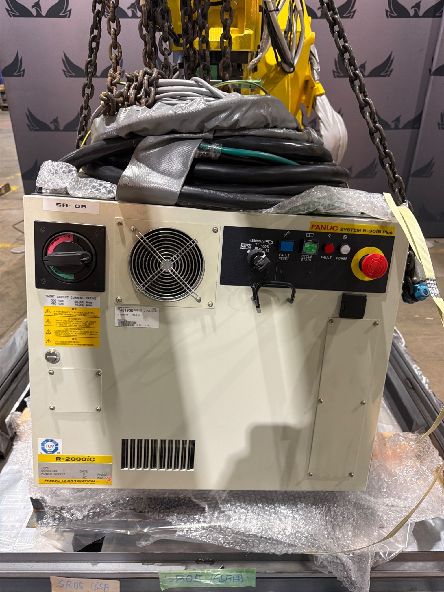 FANUC R‑2000iC/165F Complete with R‑30iB Plus Controller USED 8