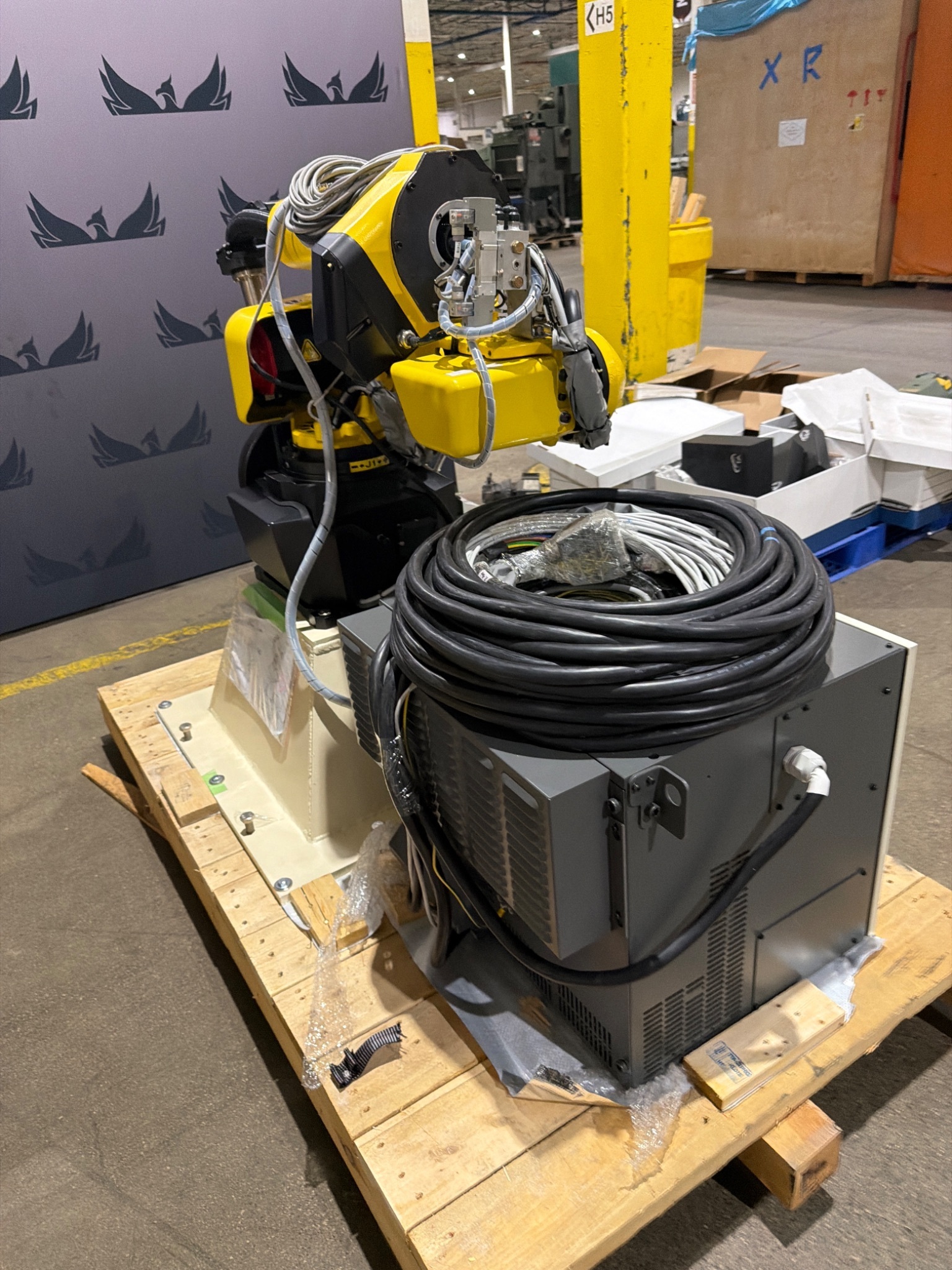 FANUC M‑10iD/10L Complete with R‑30iB Plus Controller USED 3