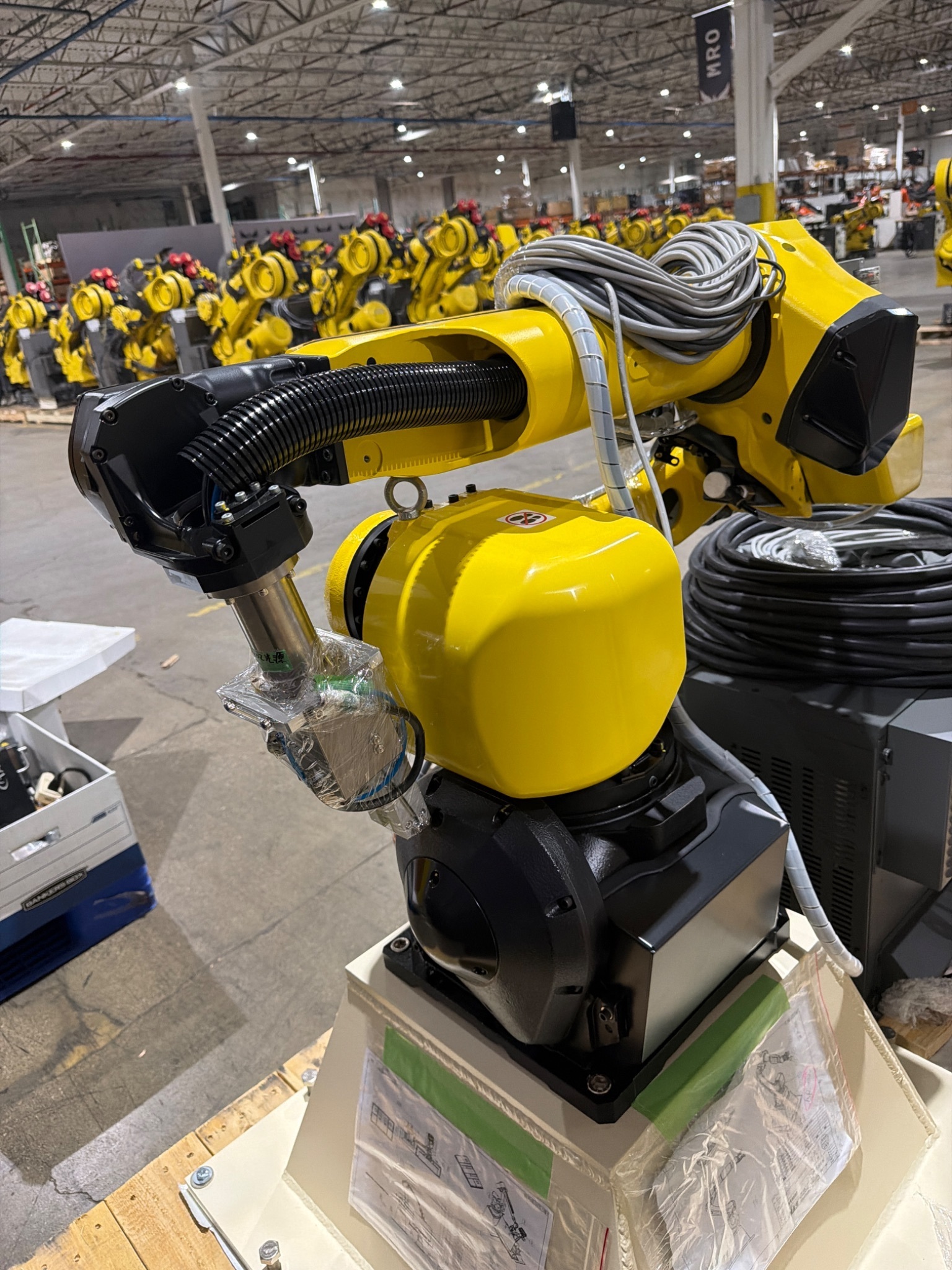 FANUC M‑10iD/10L Complete with R‑30iB Plus Controller USED 7