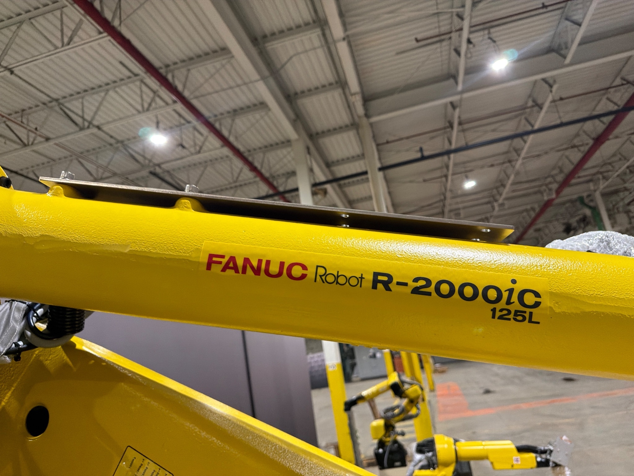 FANUC R‑2000iC/125L Complete with R‑30iB Plus Controller USED 5