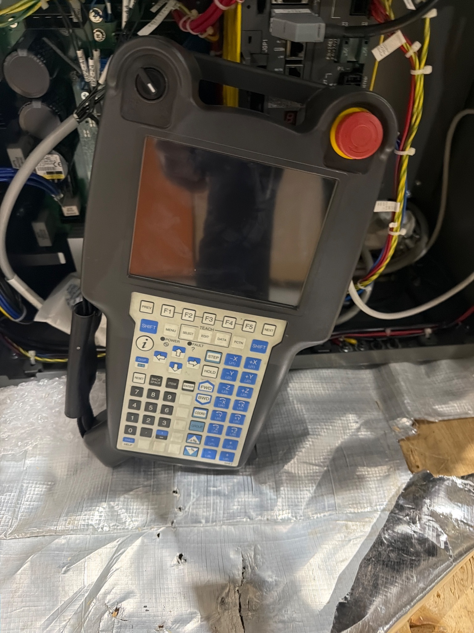 FANUC R‑2000iC/125L Complete with R‑30iB Plus Controller USED 12