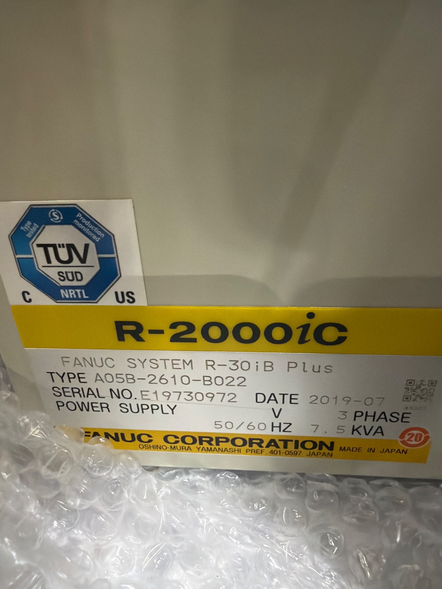 FANUC R‑2000iC/125L Complete with R‑30iB Plus Controller USED 13