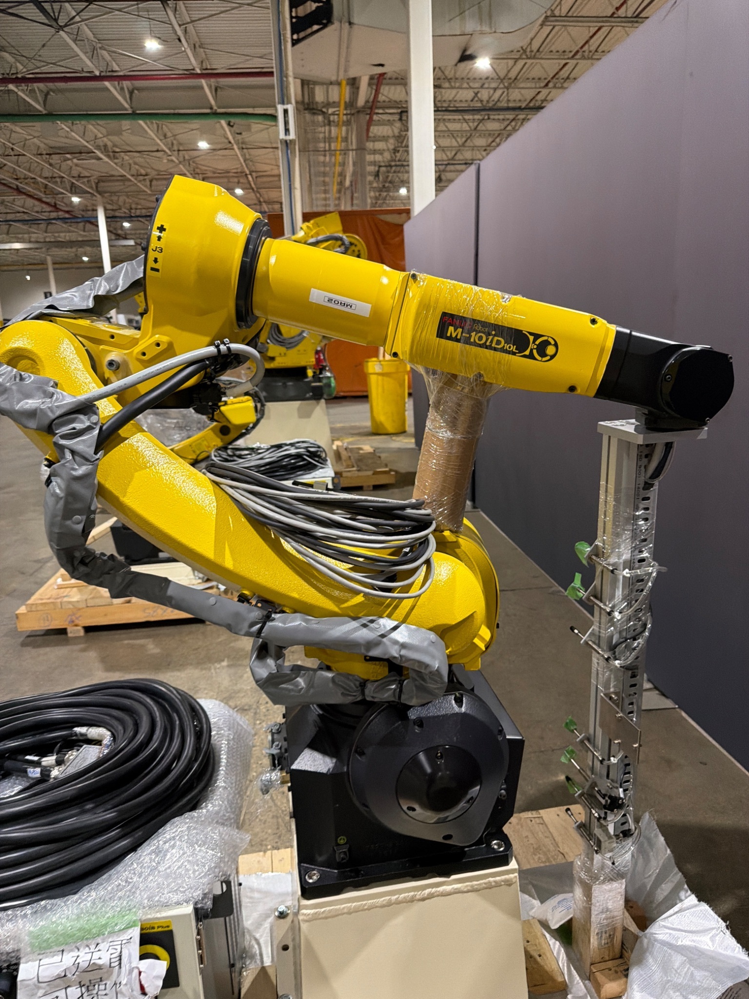 FANUC M‑10iD/10L Complete with R‑30iB Plus Controller USED 5