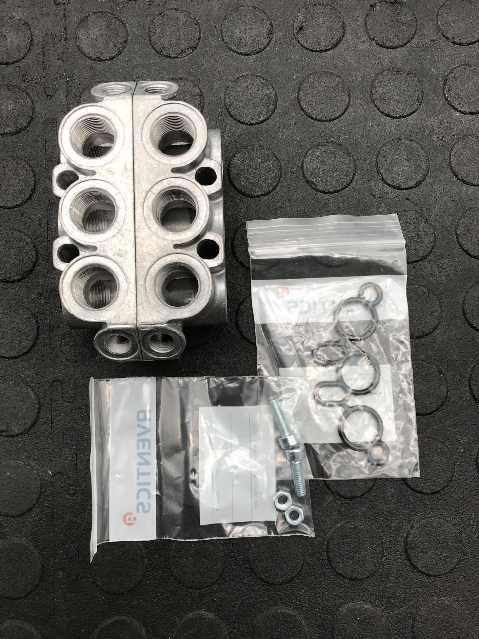 BOSCH 1 825 503 296 Fluid Distribution Manifold Block NEW 3
