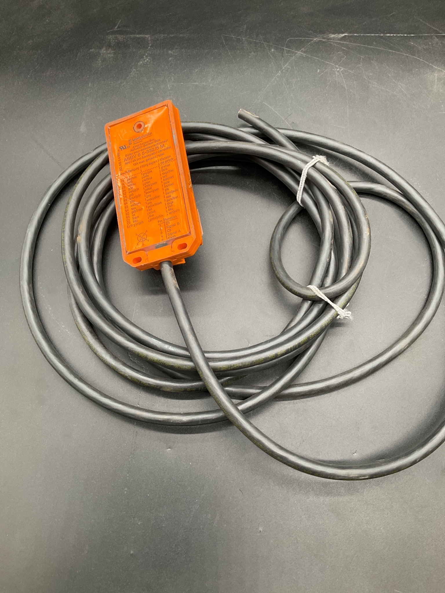 LUMBERG AUTOMATION ASBV 6 5‑332/5 M Sensor Actuator Box USED 0