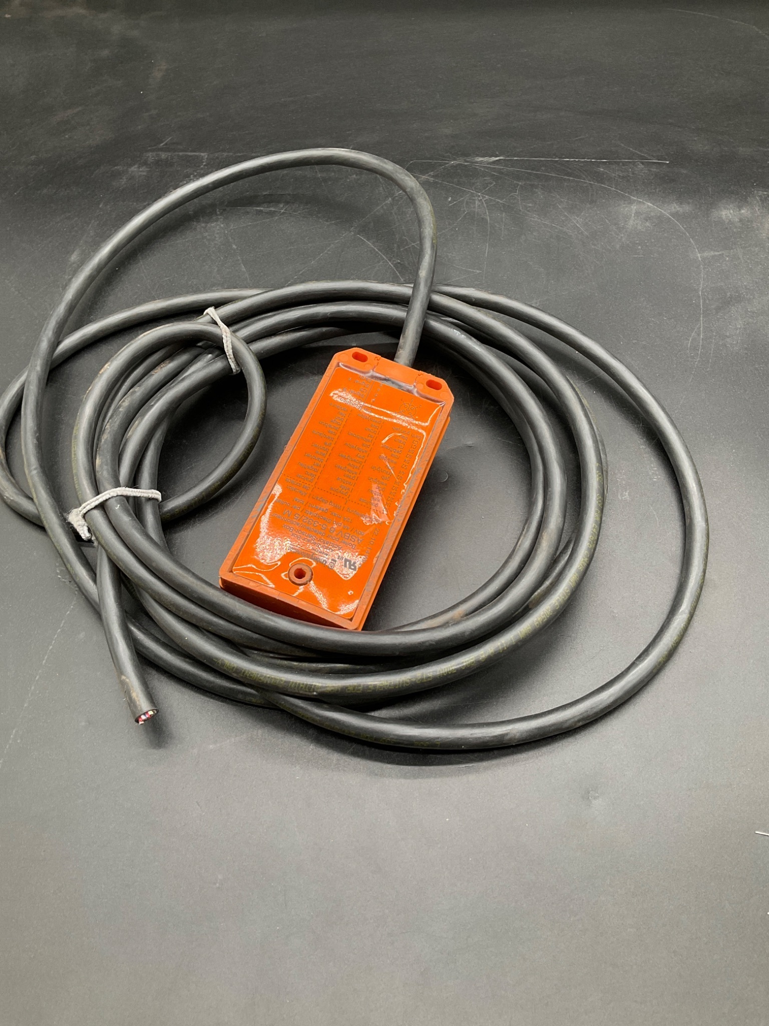 LUMBERG AUTOMATION ASBV 6 5‑332/5 M Sensor Actuator Box USED 3