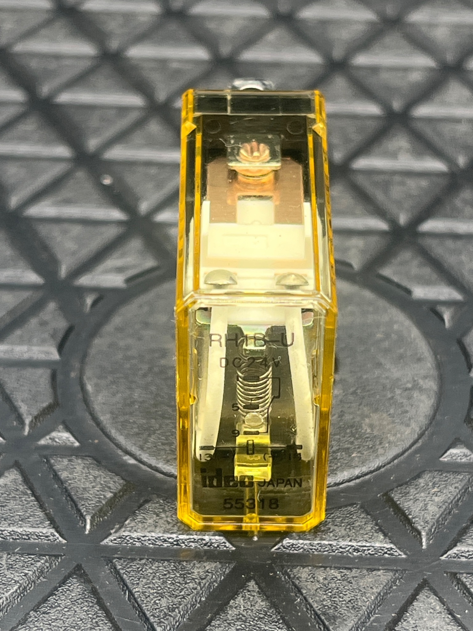 IDEC RH1B‑U Plug‑In Control Relay USED 2