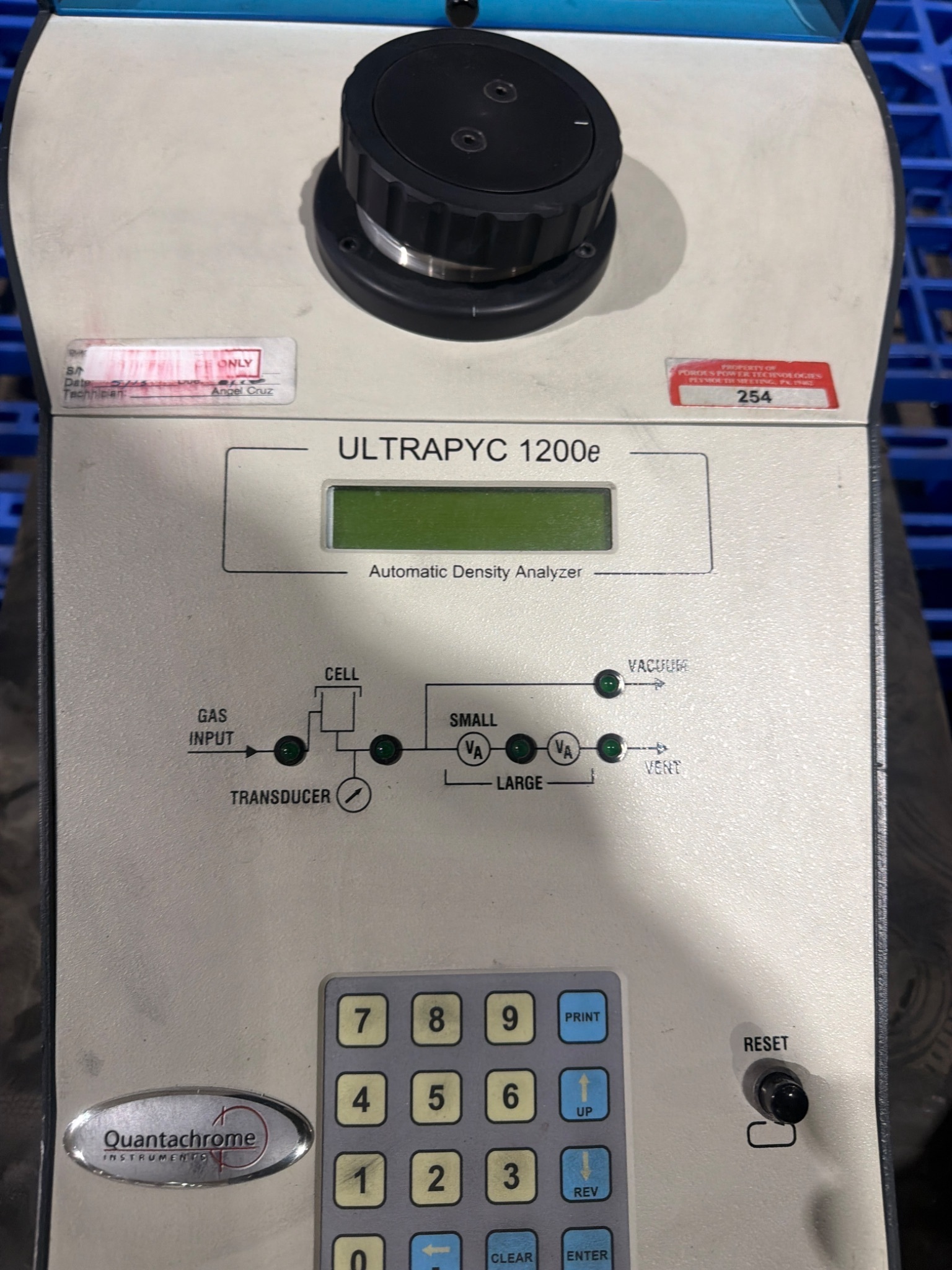 Quantachrome Ultrapyc 1200e Automatic Gas Pycnometer - PARTS ONLY 3