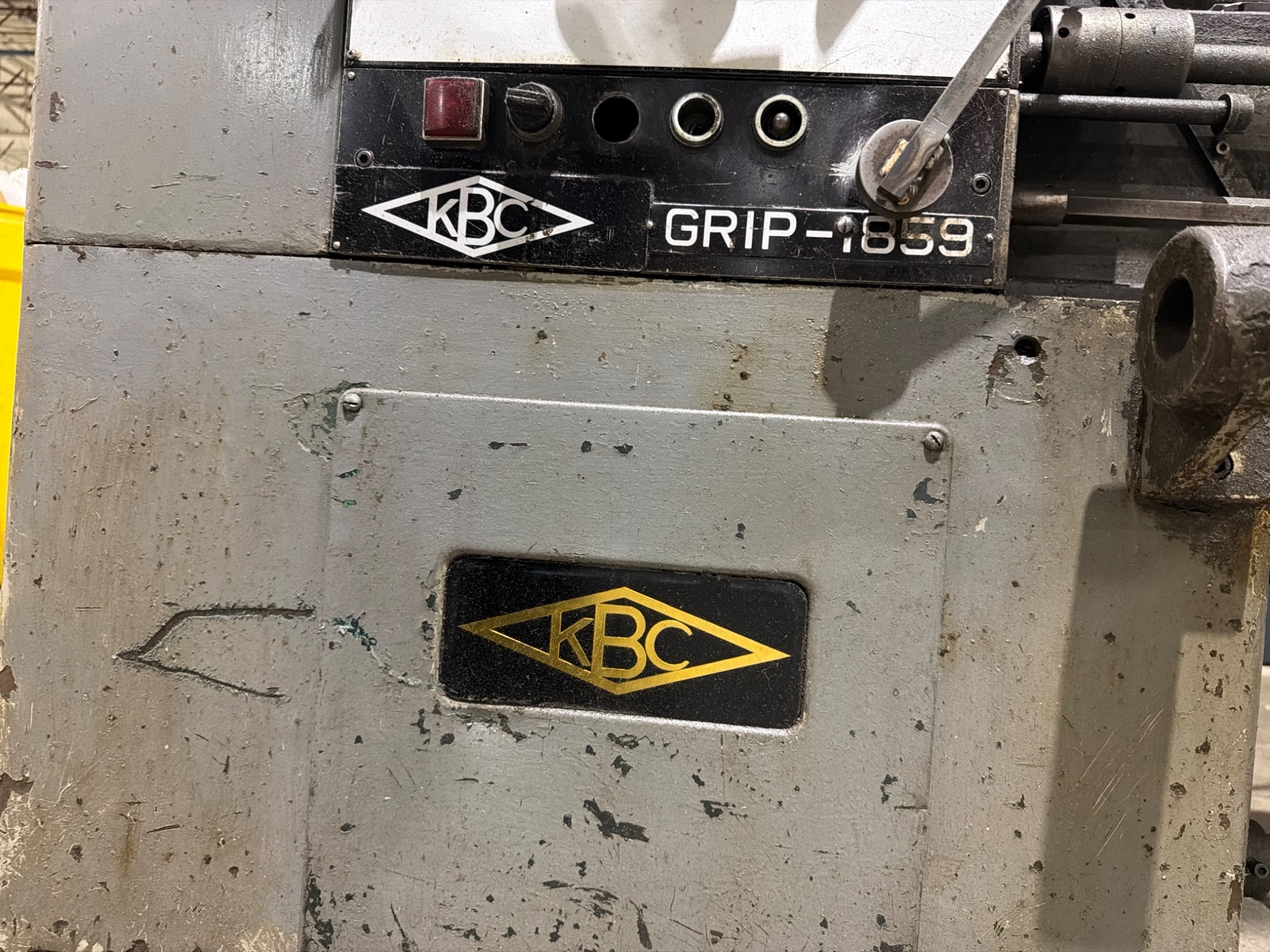 KBC/San Yuen GRIP-1859 Engine Lathe USED 10