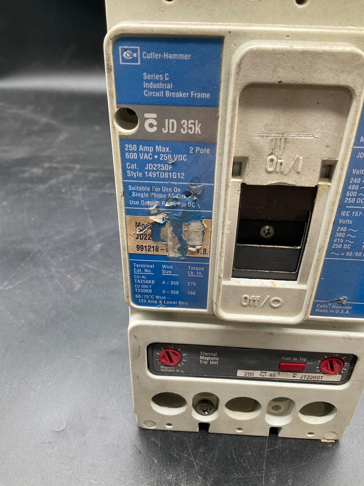 Cutler‑Hammer JD2250F Molded Case Circuit Breaker USED 5
