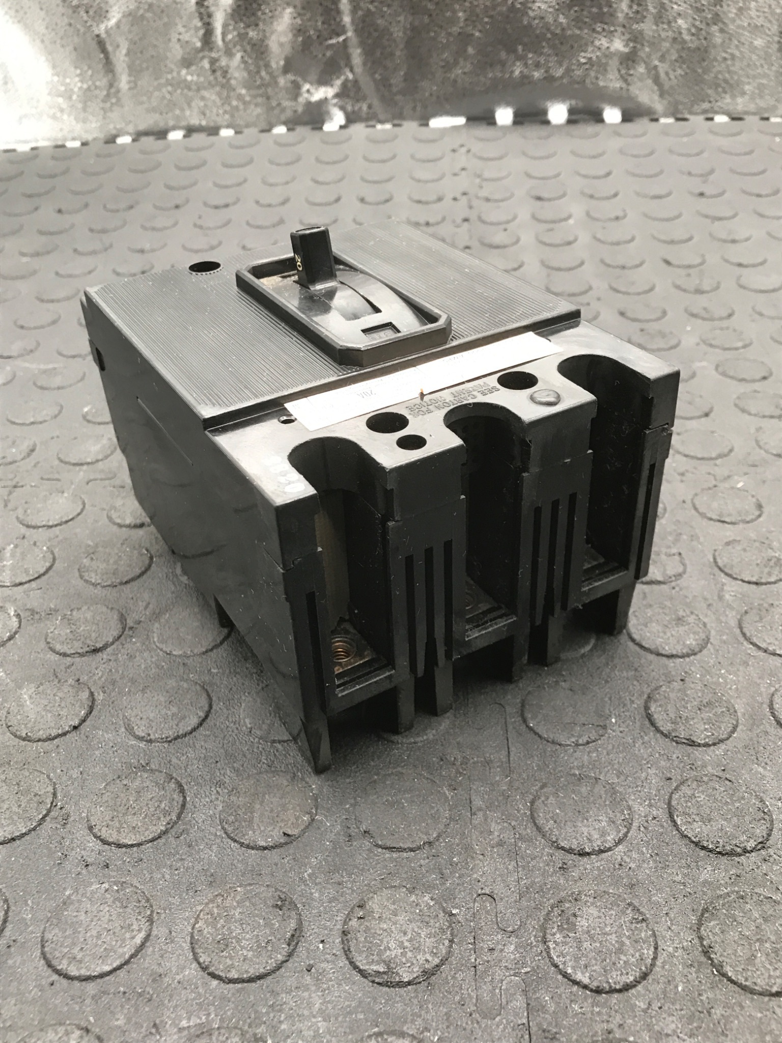 UND LAB INC EH3-B020 Molded Case Circuit Breaker USED 3